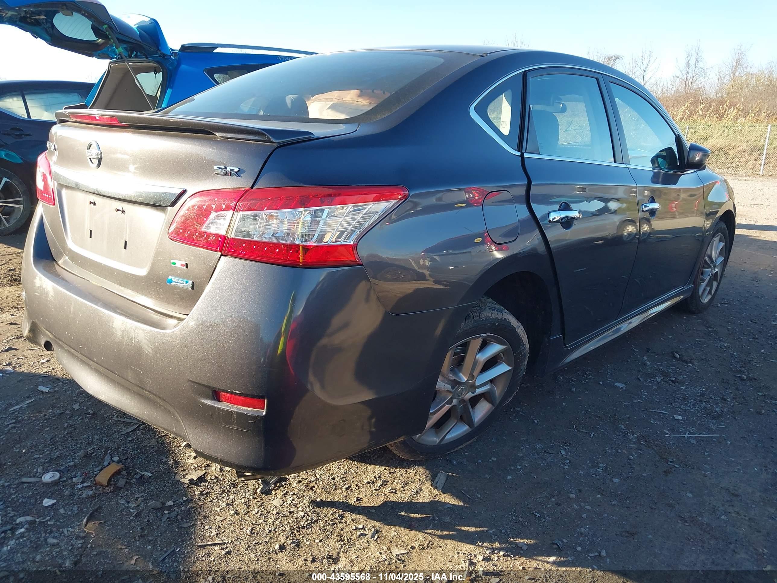 NISSAN SENTRA image 4