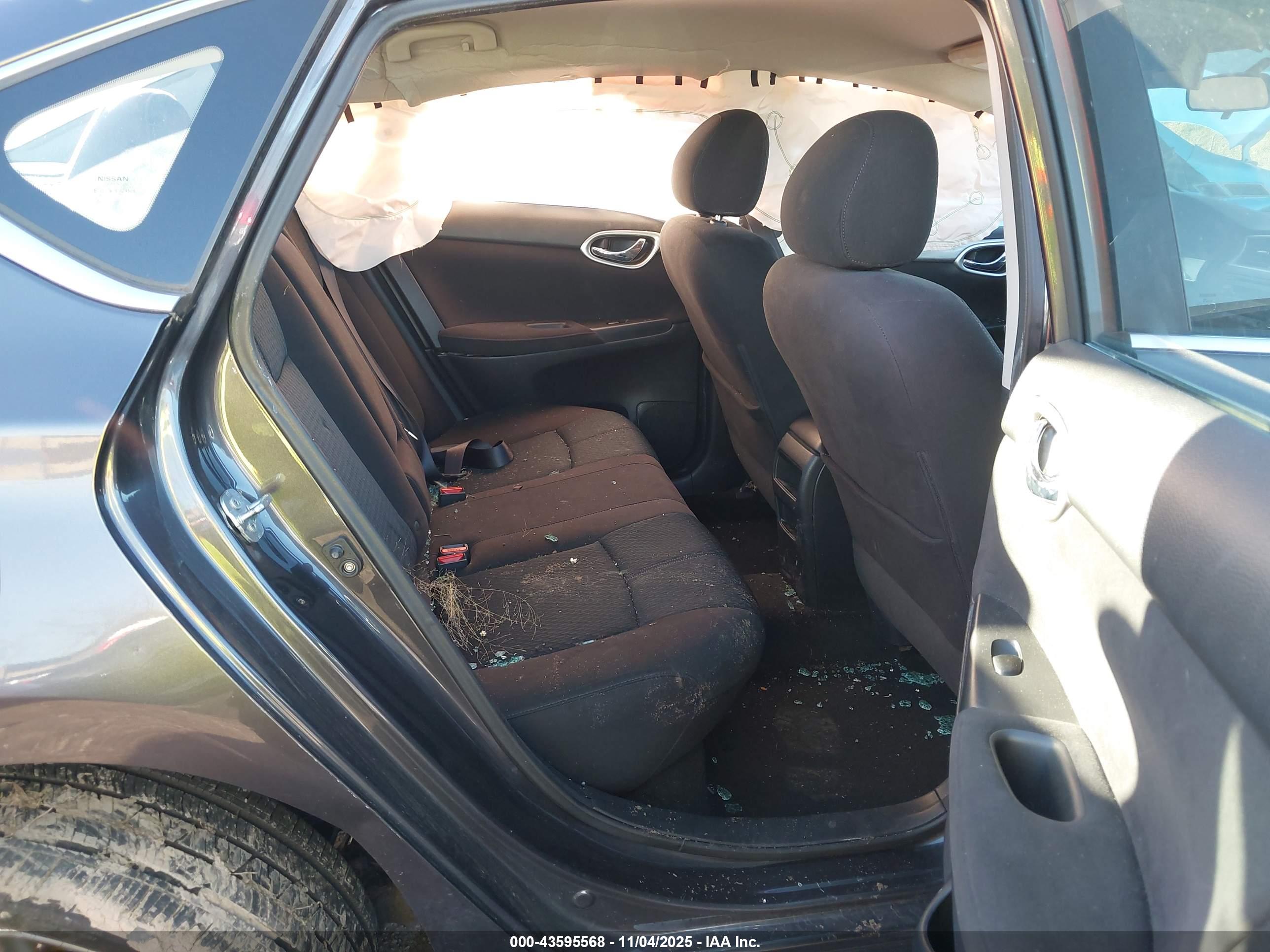 NISSAN SENTRA image 8