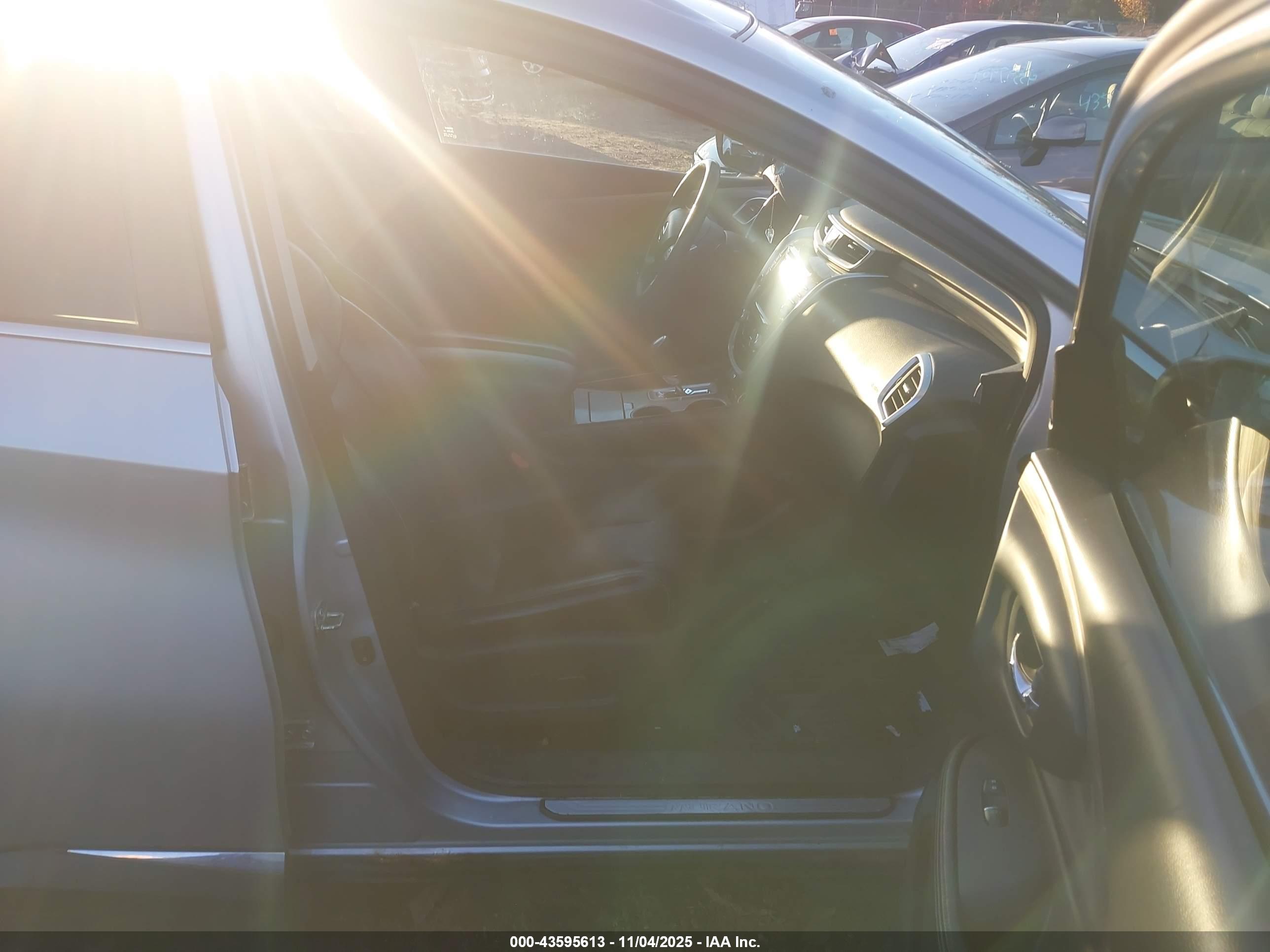 NISSAN MURANO image 5