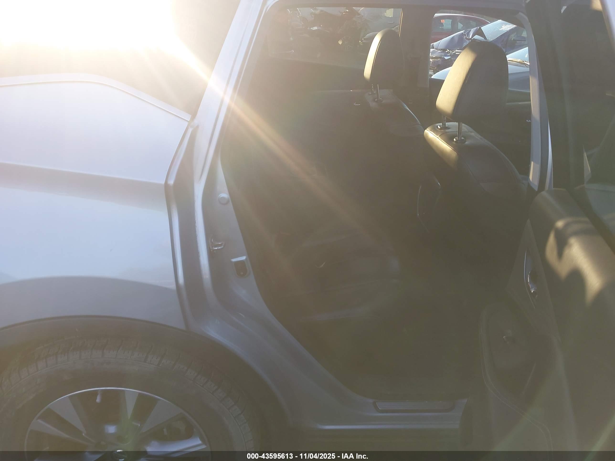 NISSAN MURANO image 8
