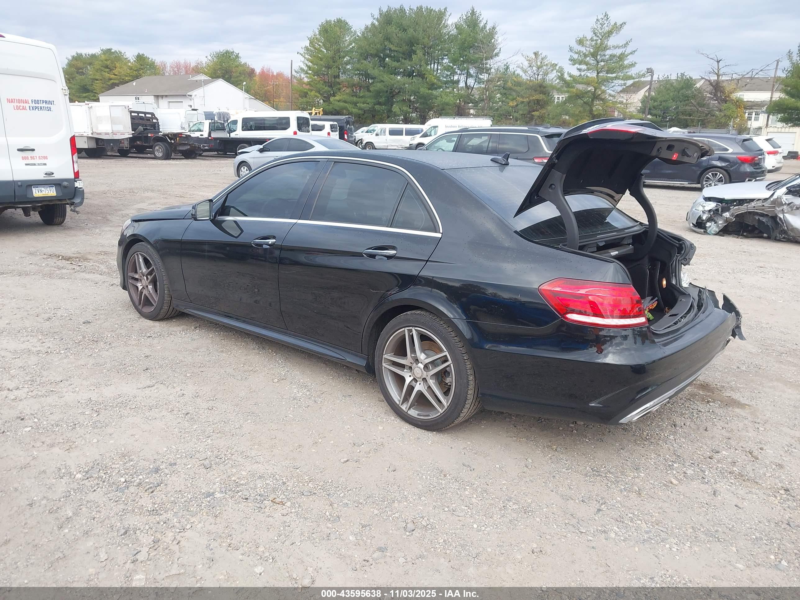 MERCEDES-BENZ E image 3