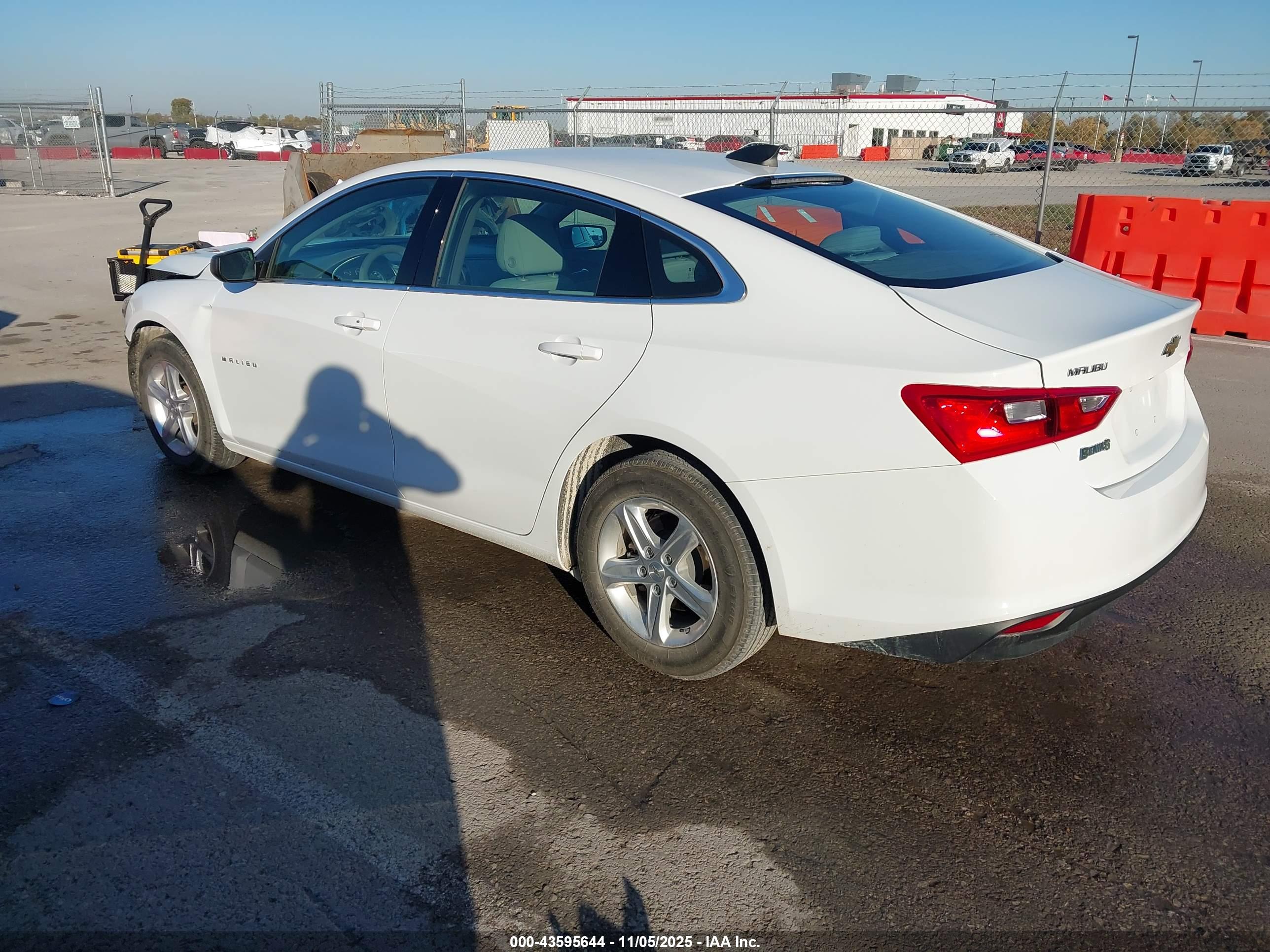 CHEVROLET MALIBU image 3