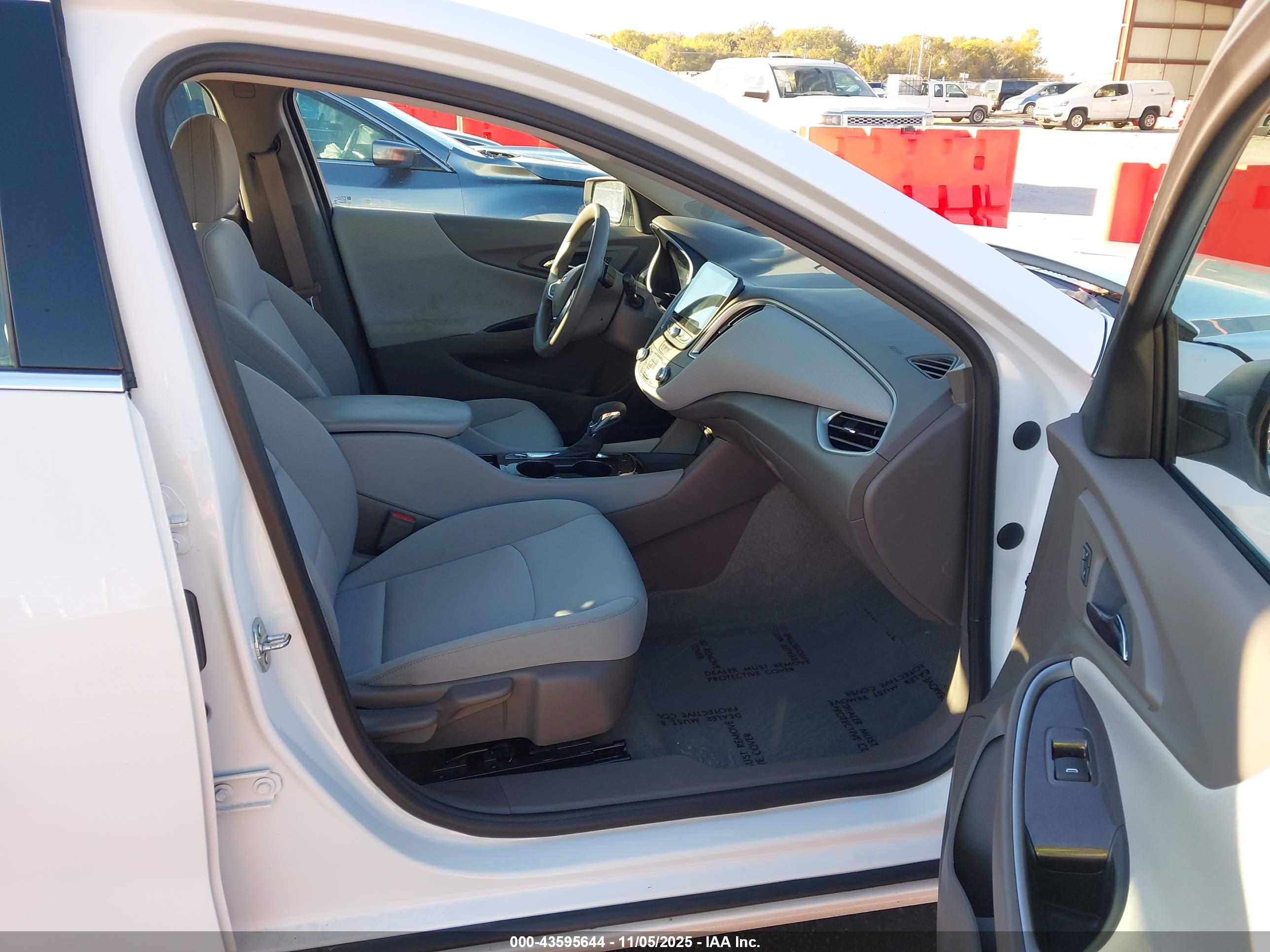 CHEVROLET MALIBU image 5