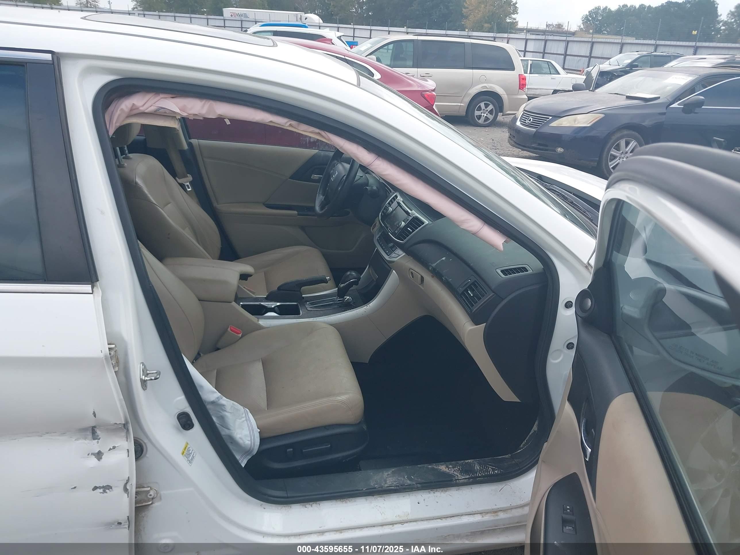 HONDA ACCORD image 5