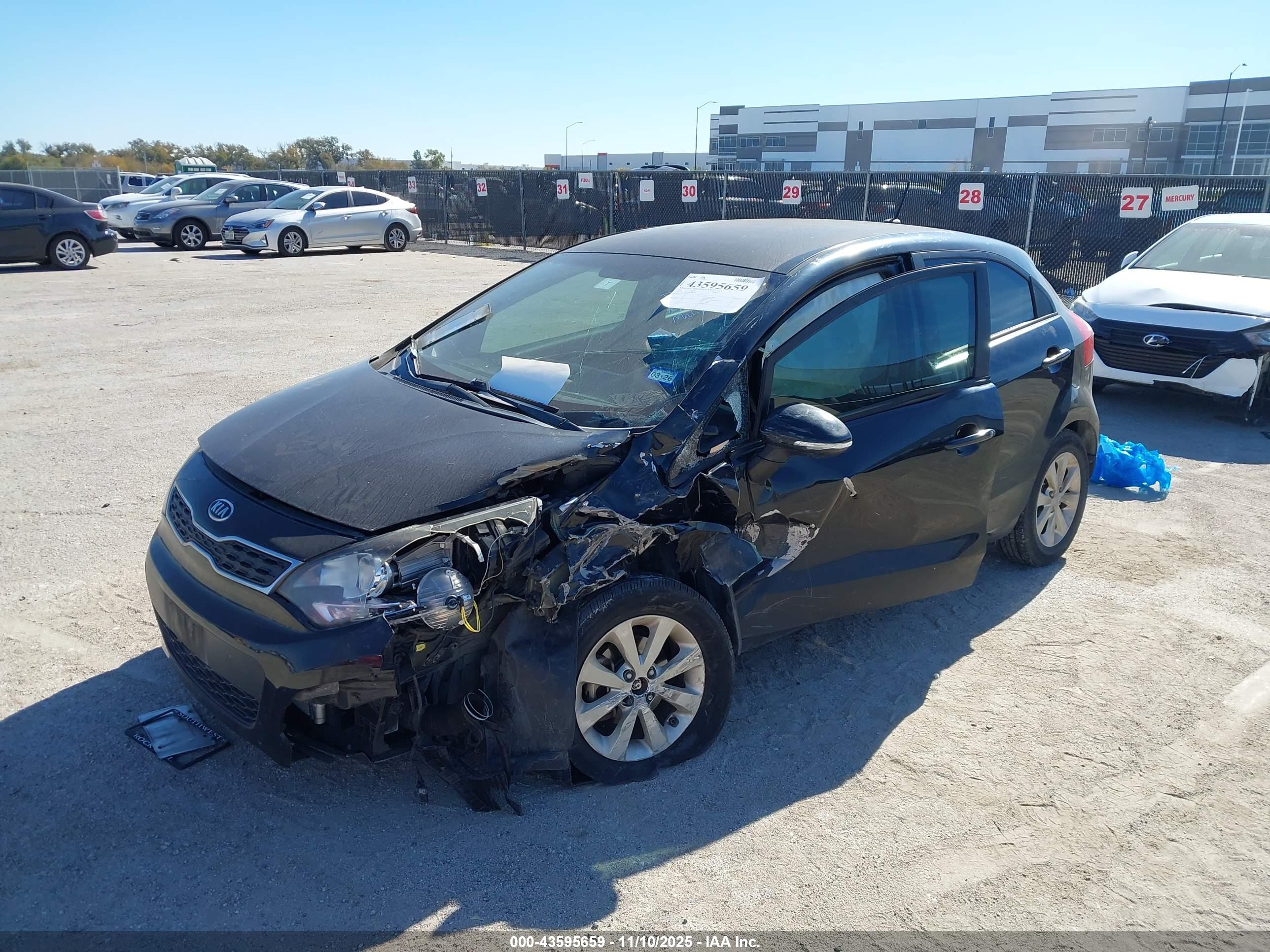 KIA RIO5 image 2