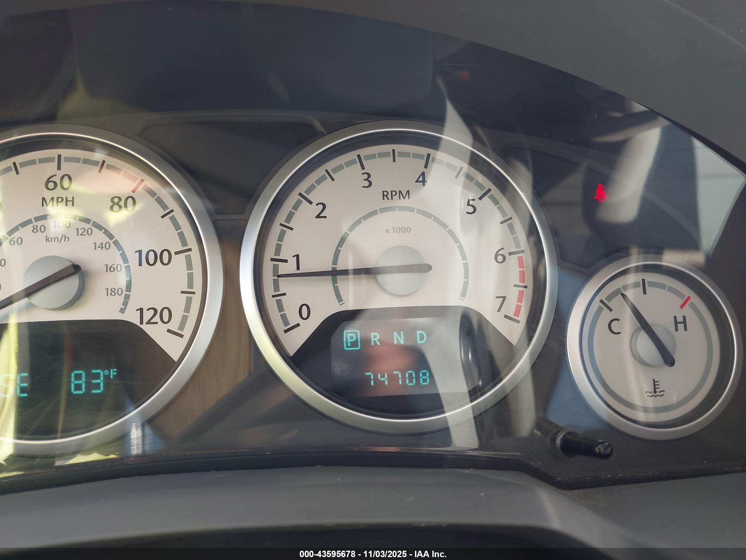 CHRYSLER TOWN image 7