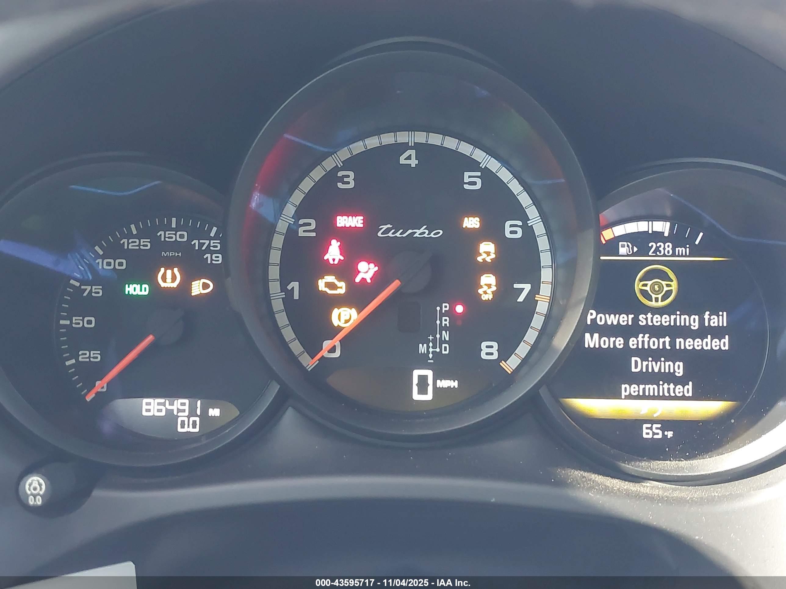 PORSCHE MACAN image 7