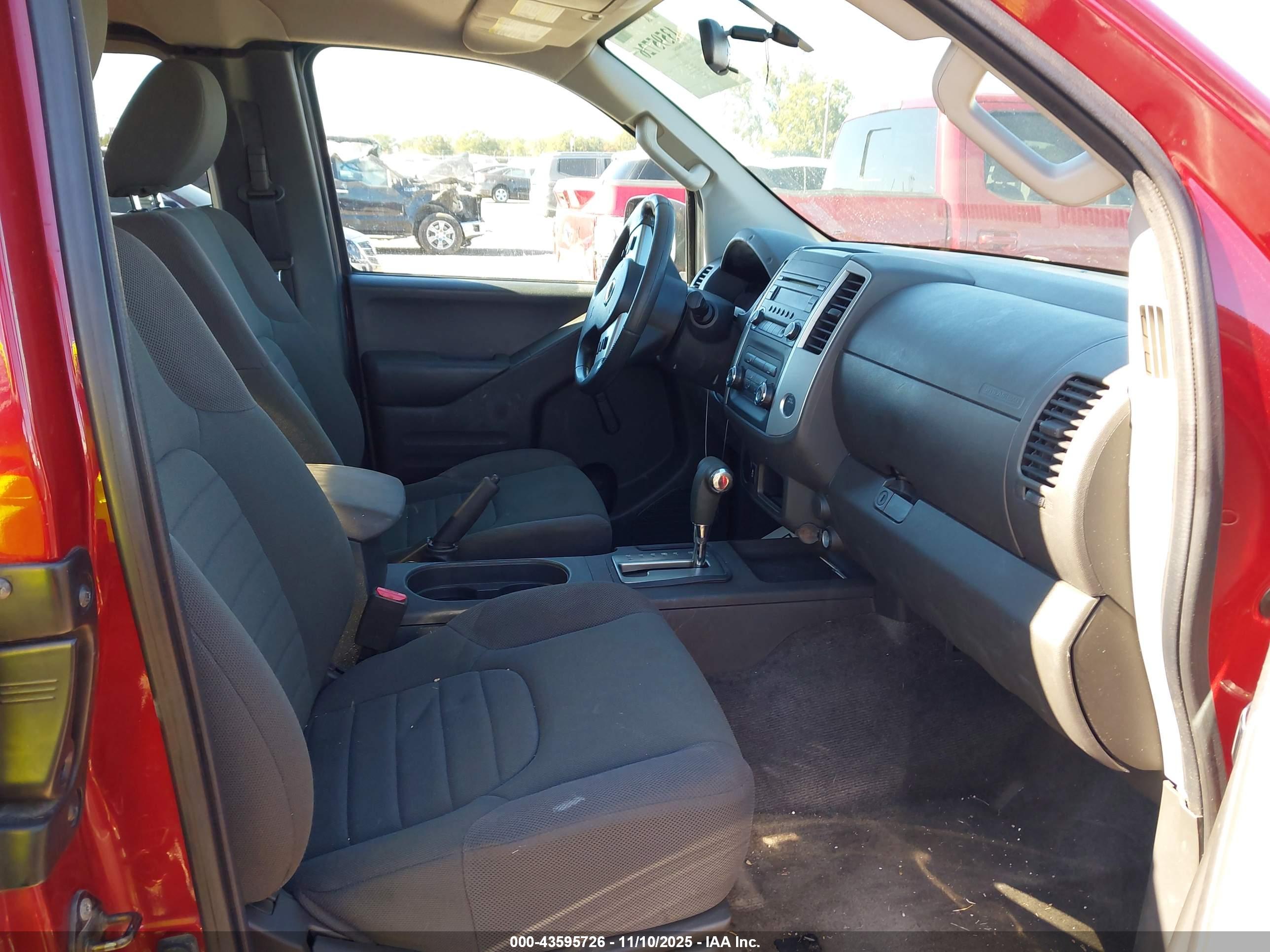 NISSAN FRONTIER image 5