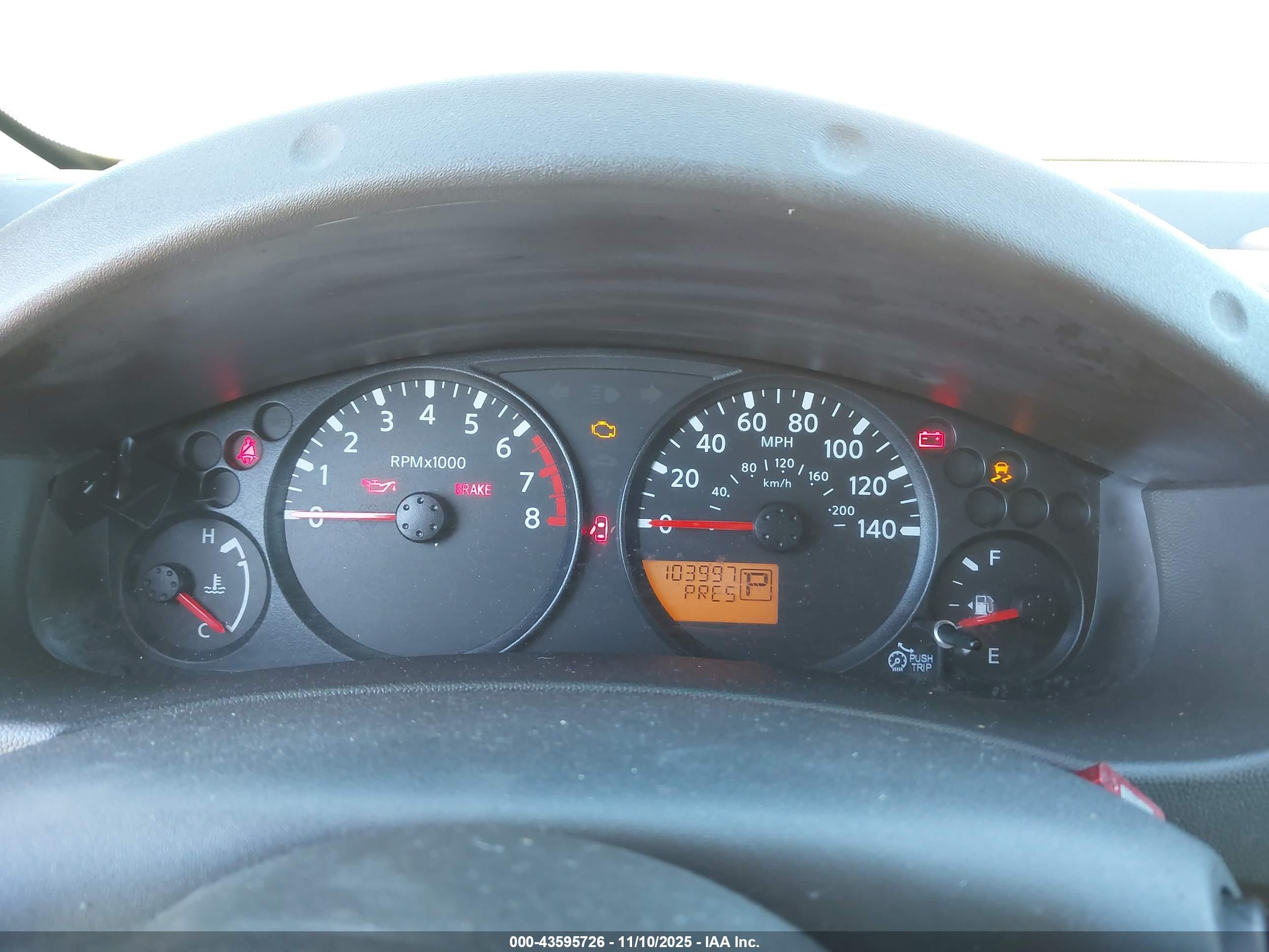 NISSAN FRONTIER image 7