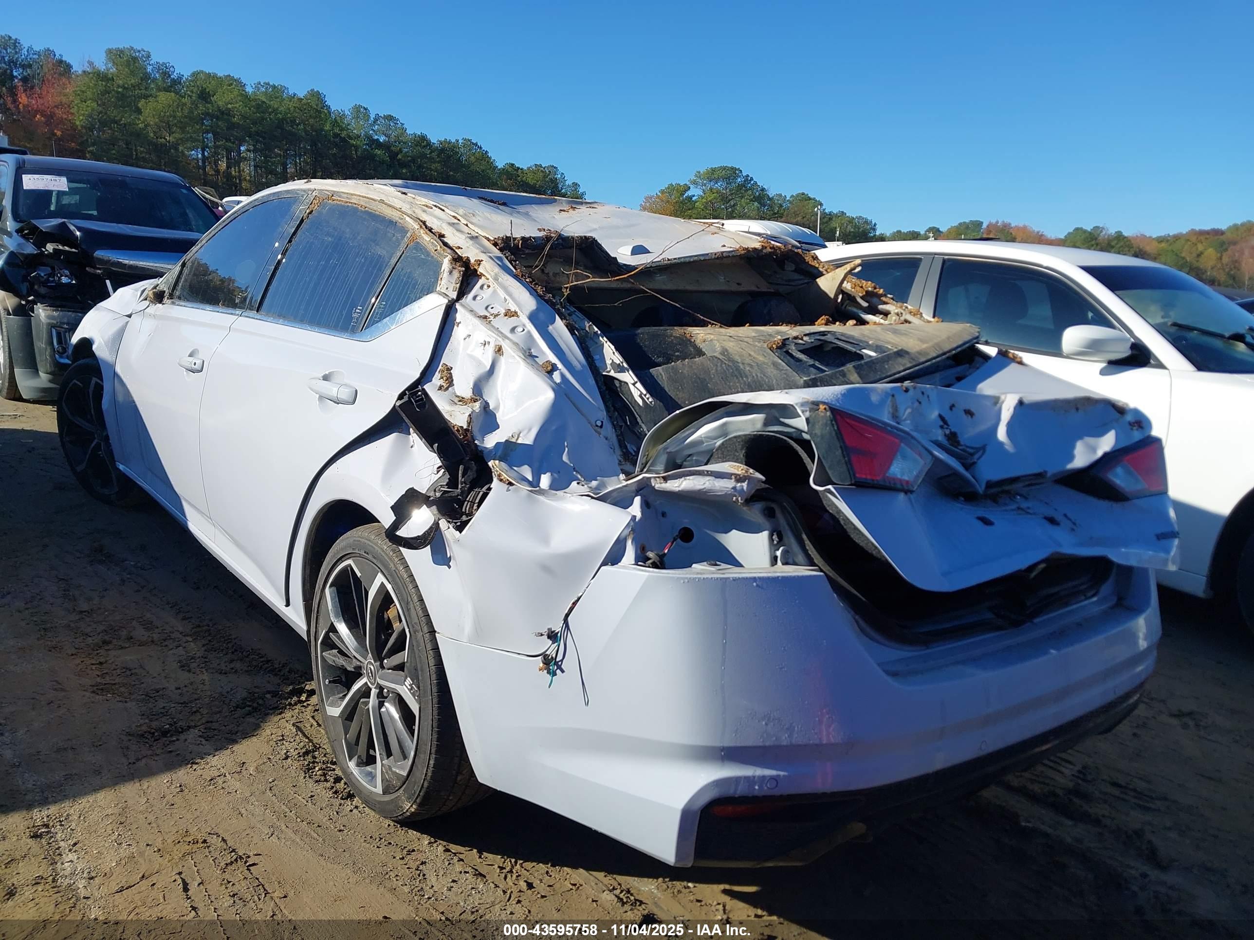 NISSAN ALTIMA image 3