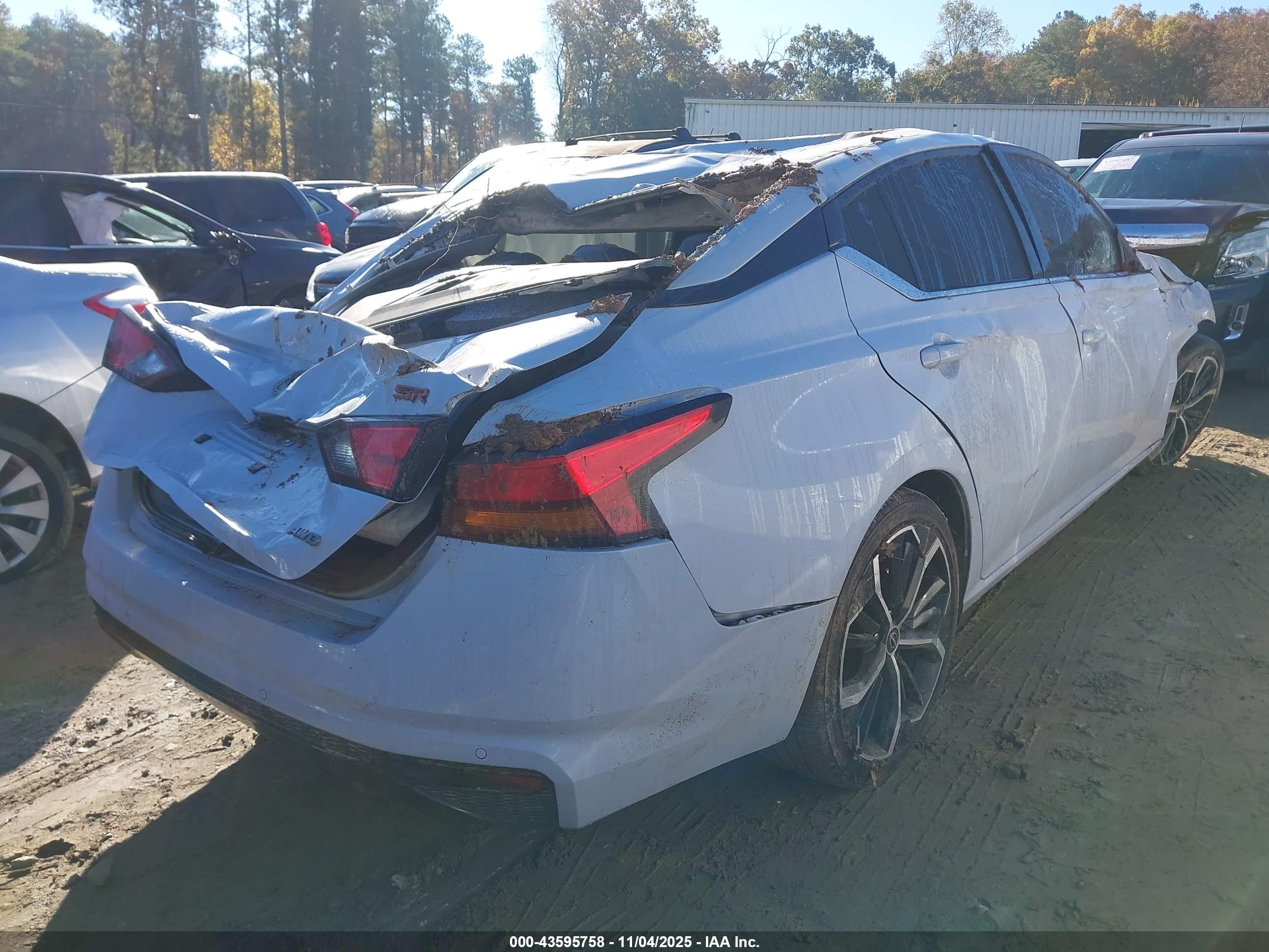 NISSAN ALTIMA image 4