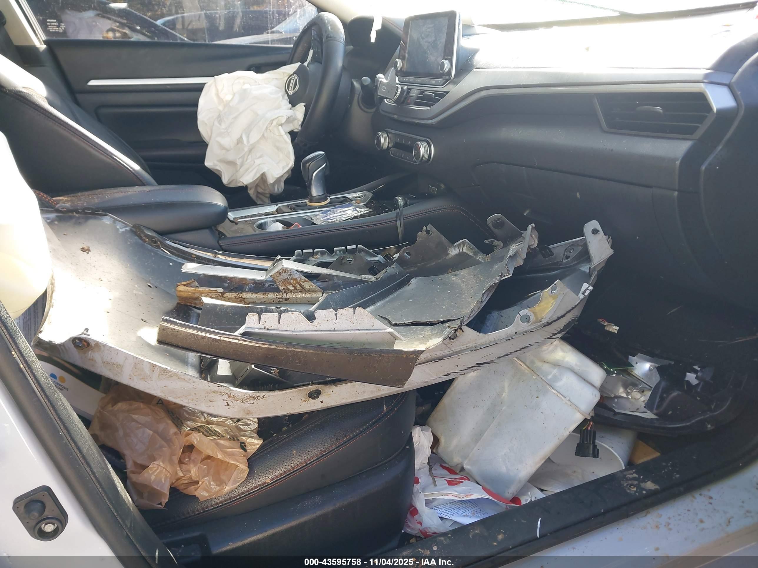 NISSAN ALTIMA image 5