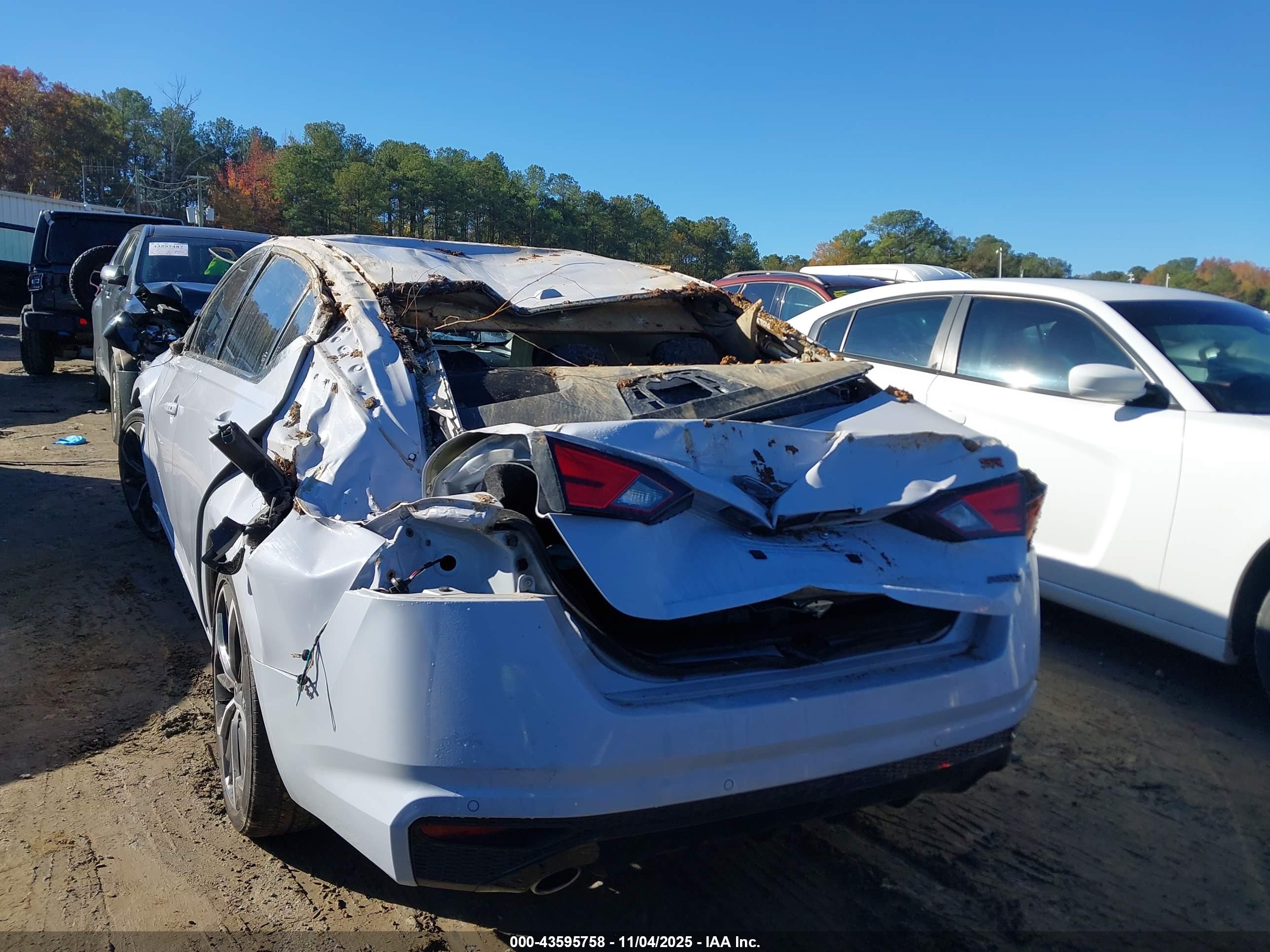 NISSAN ALTIMA image 6