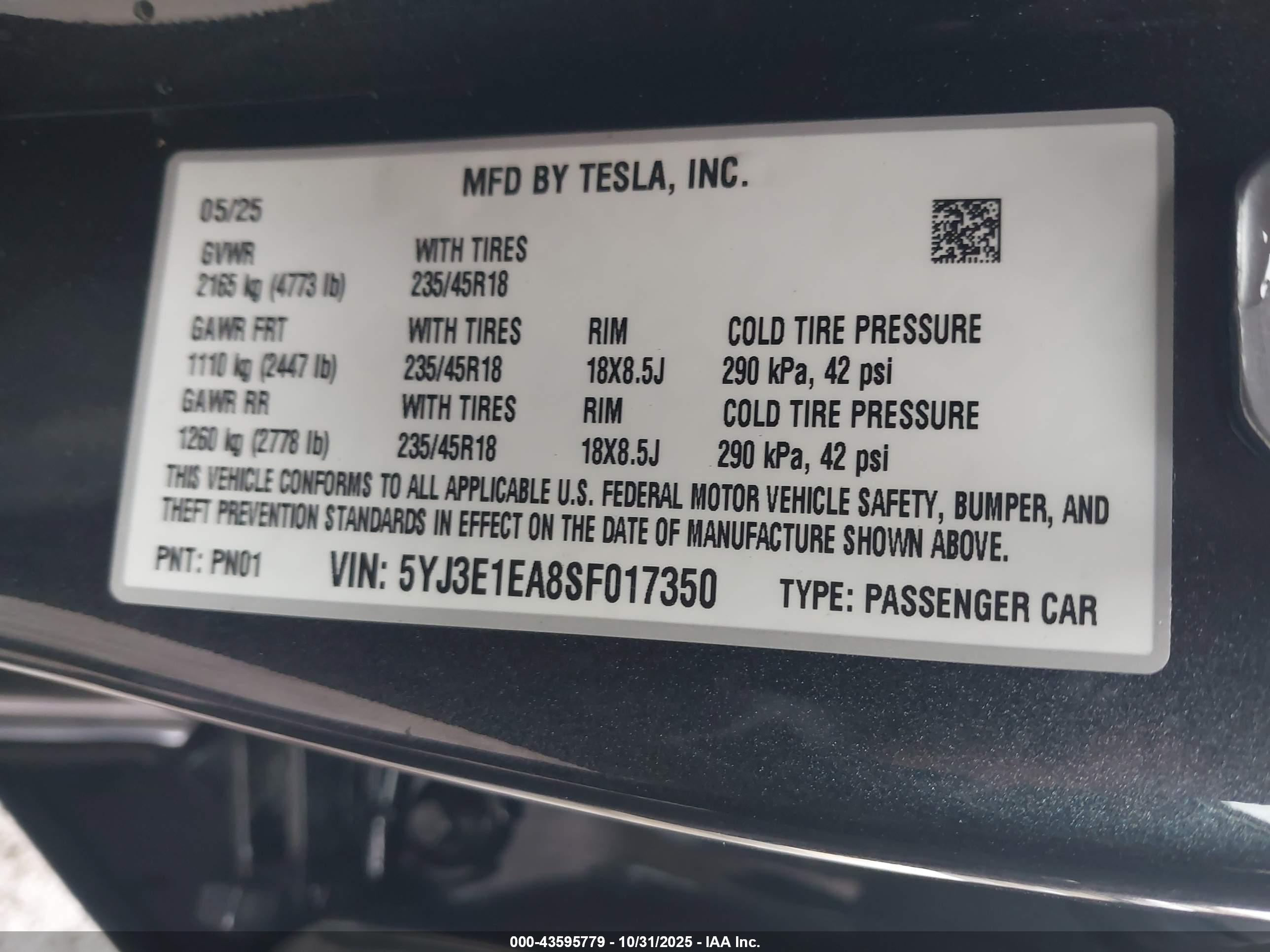 TESLA MODEL image 9