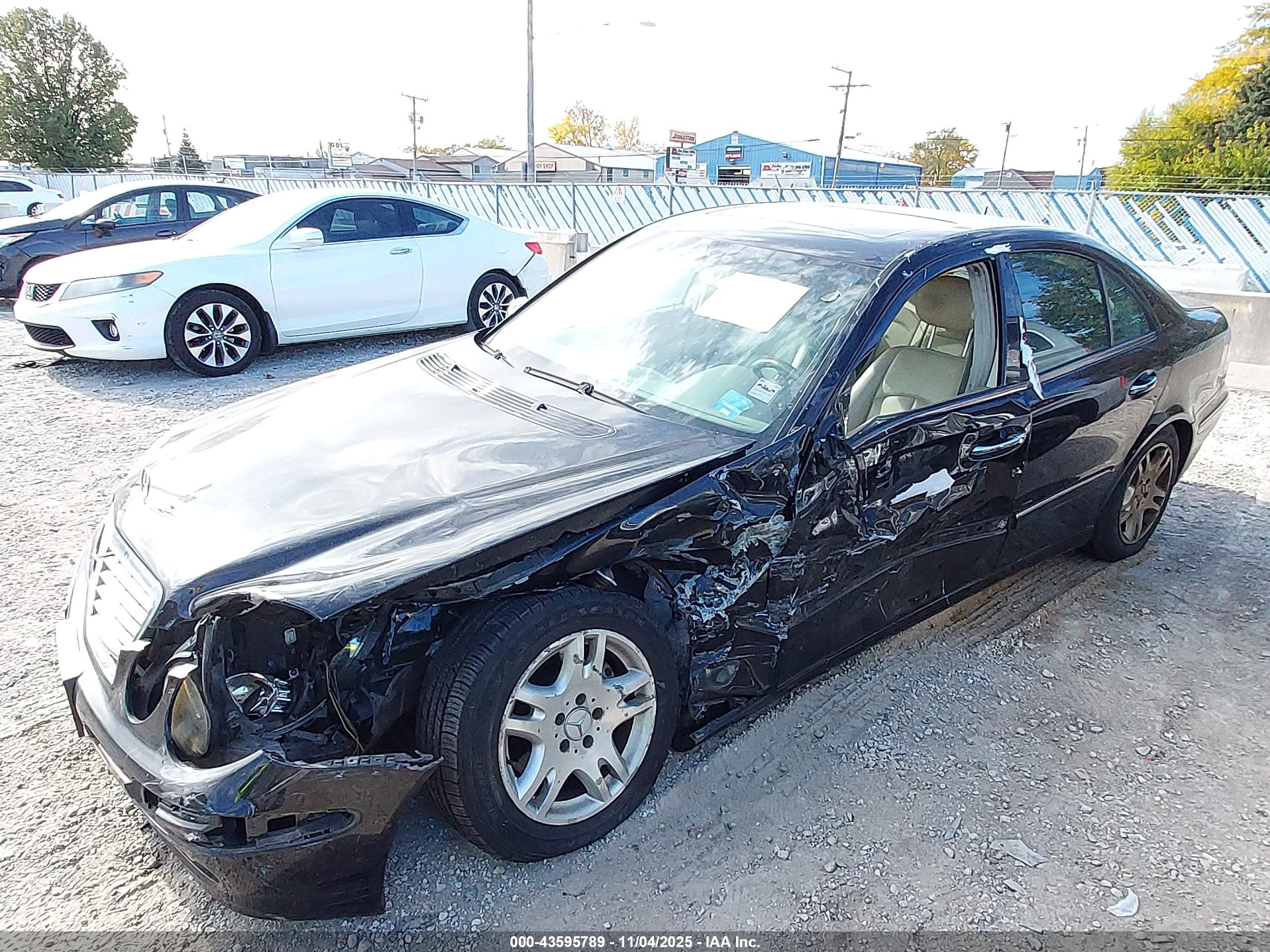 MERCEDES-BENZ E image 2