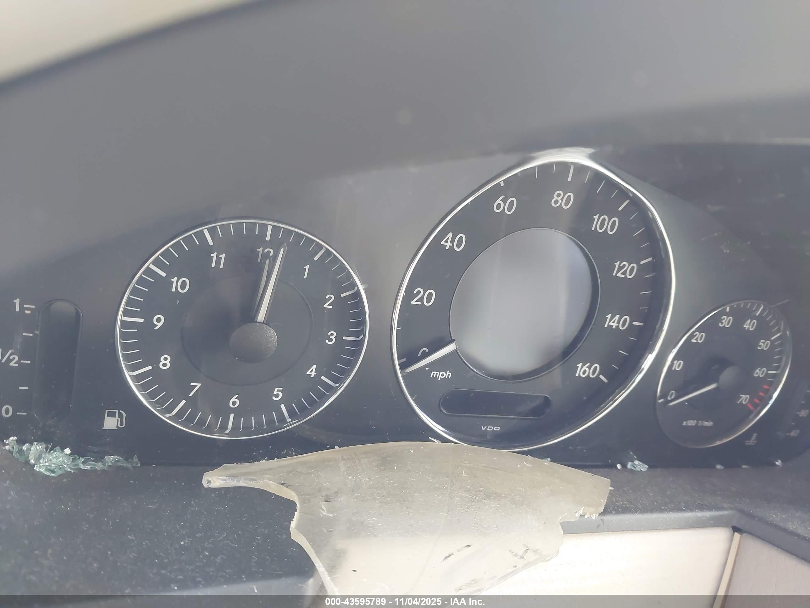 MERCEDES-BENZ E image 7
