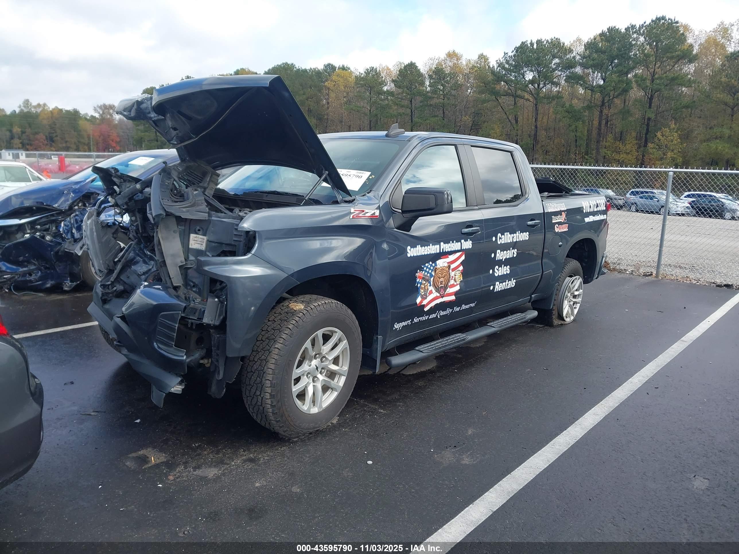 CHEVROLET SILVERADO image 2