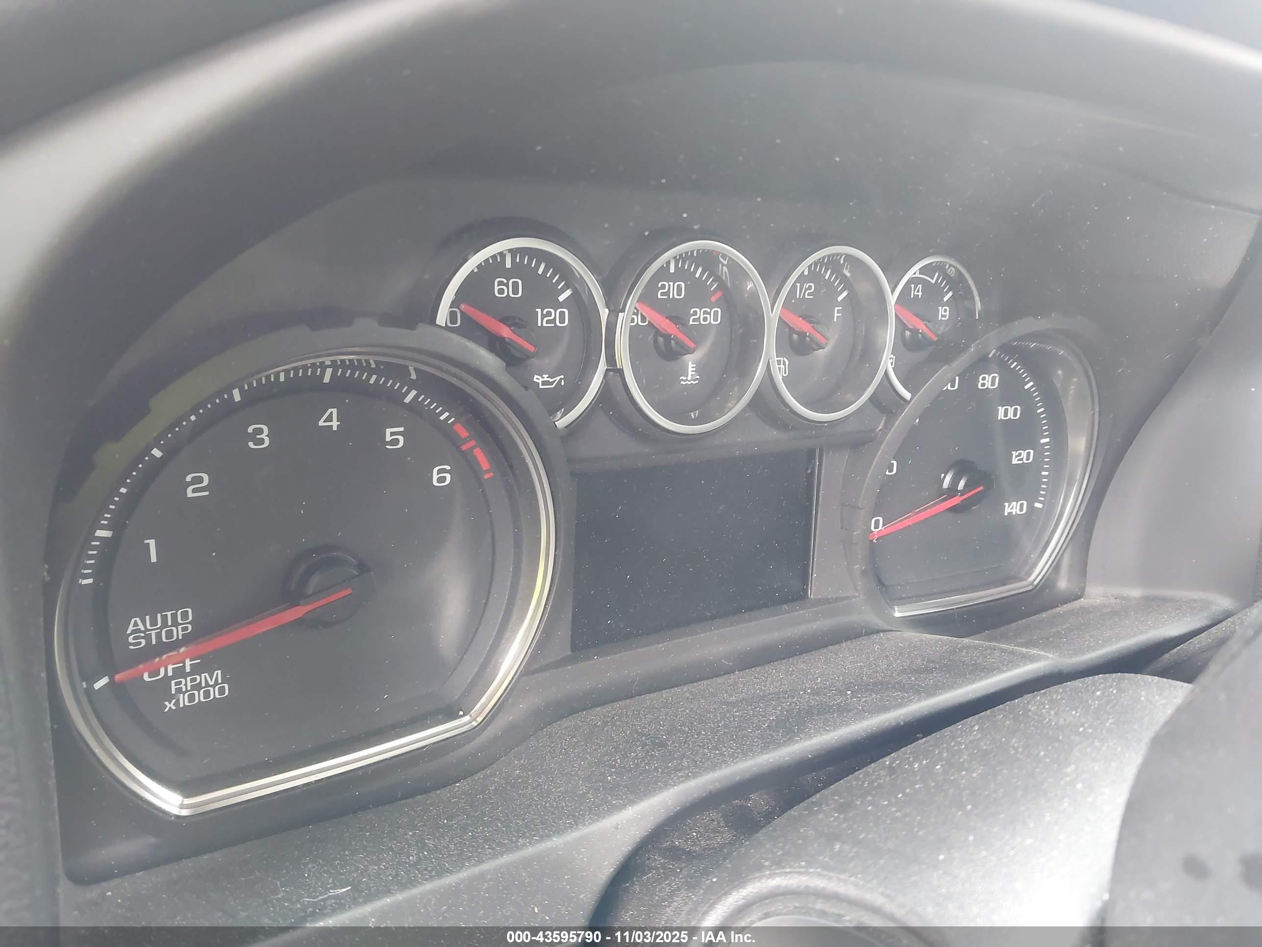 CHEVROLET SILVERADO image 7