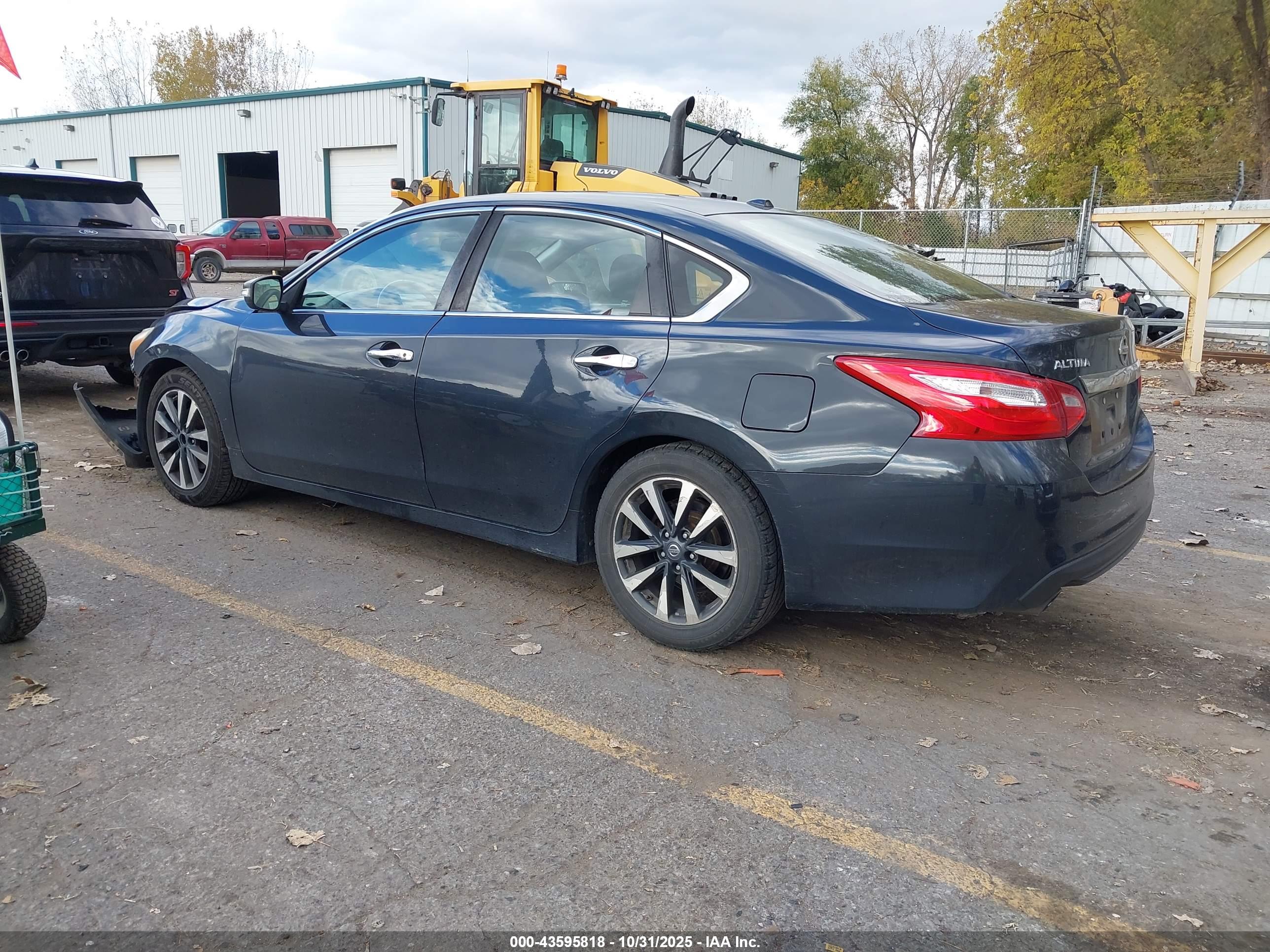 NISSAN ALTIMA image 3