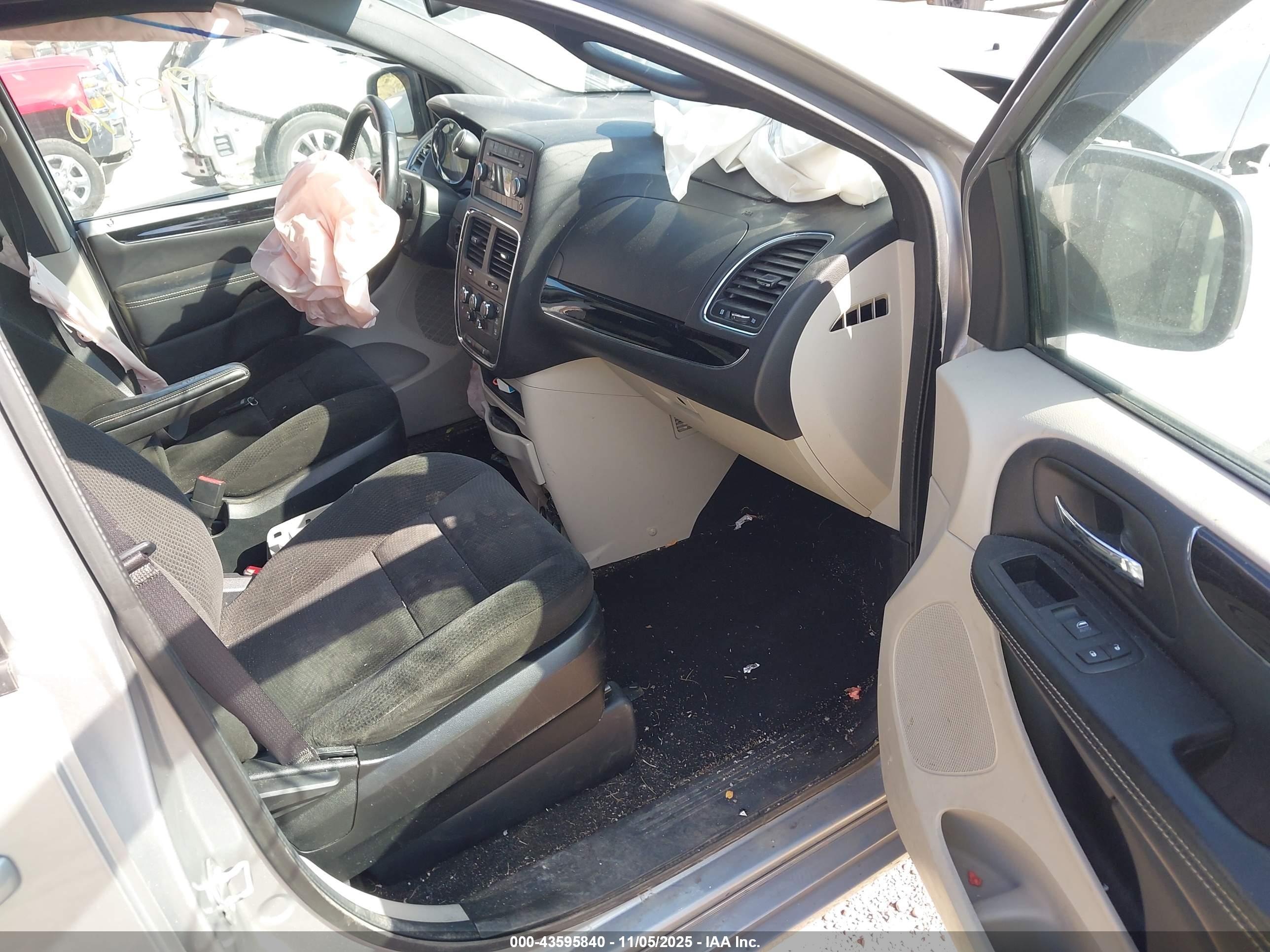 DODGE GRAND image 5