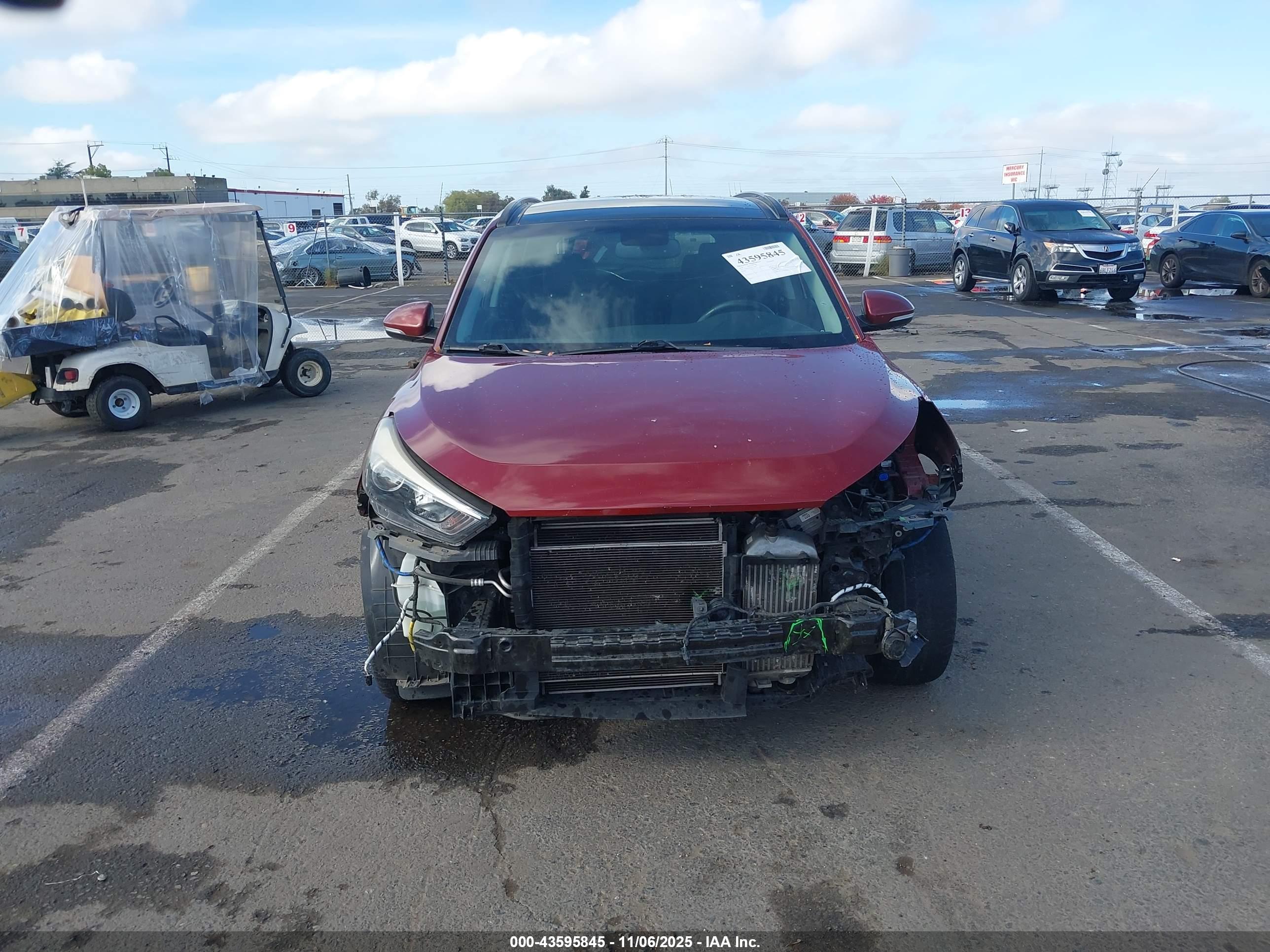 HYUNDAI TUCSON image 6