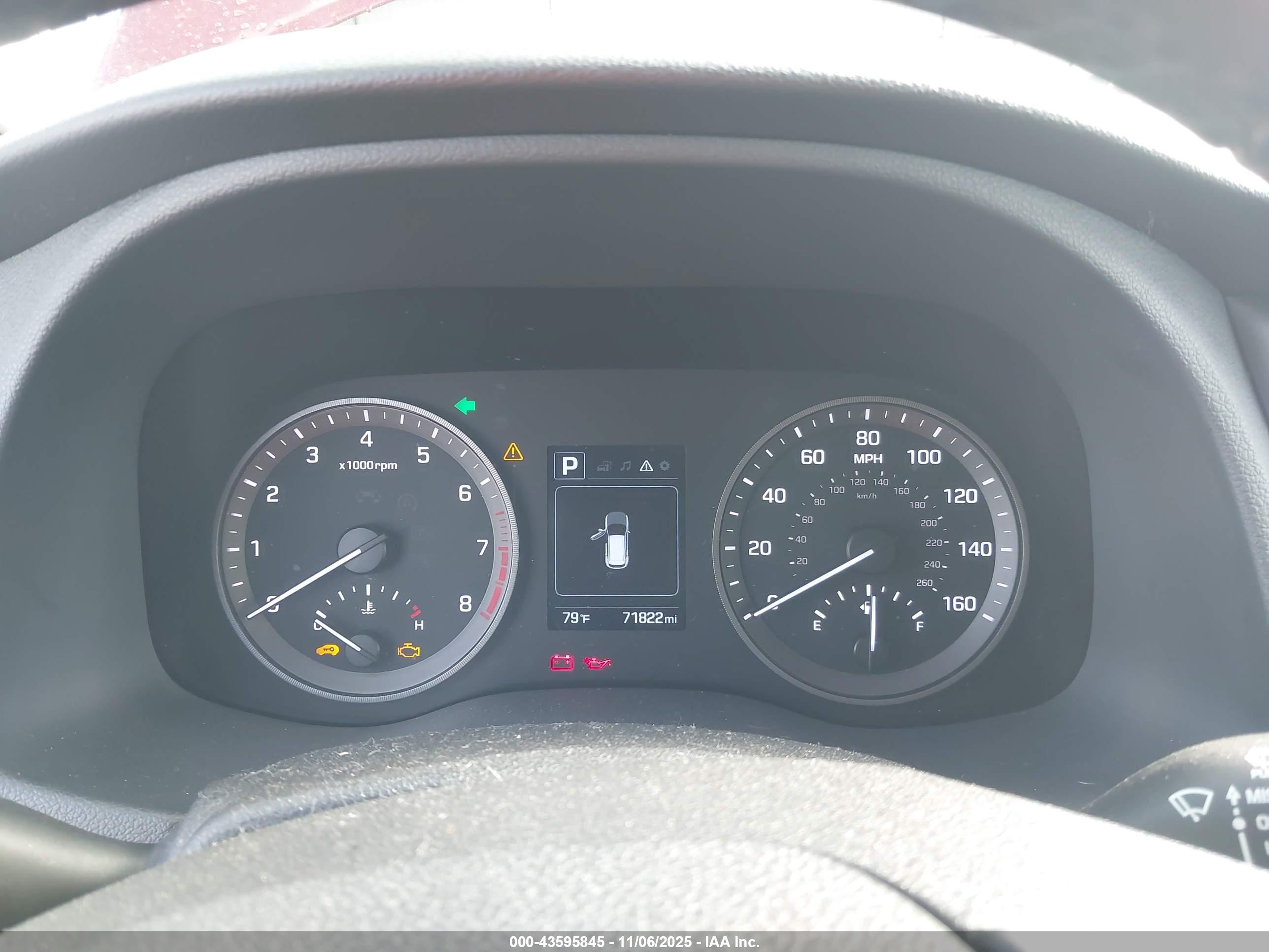 HYUNDAI TUCSON image 7