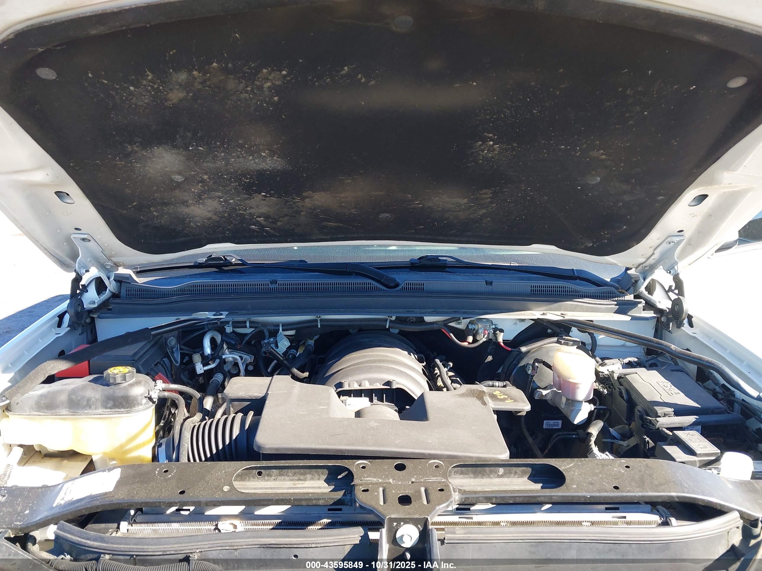 CHEVROLET TAHOE image 10