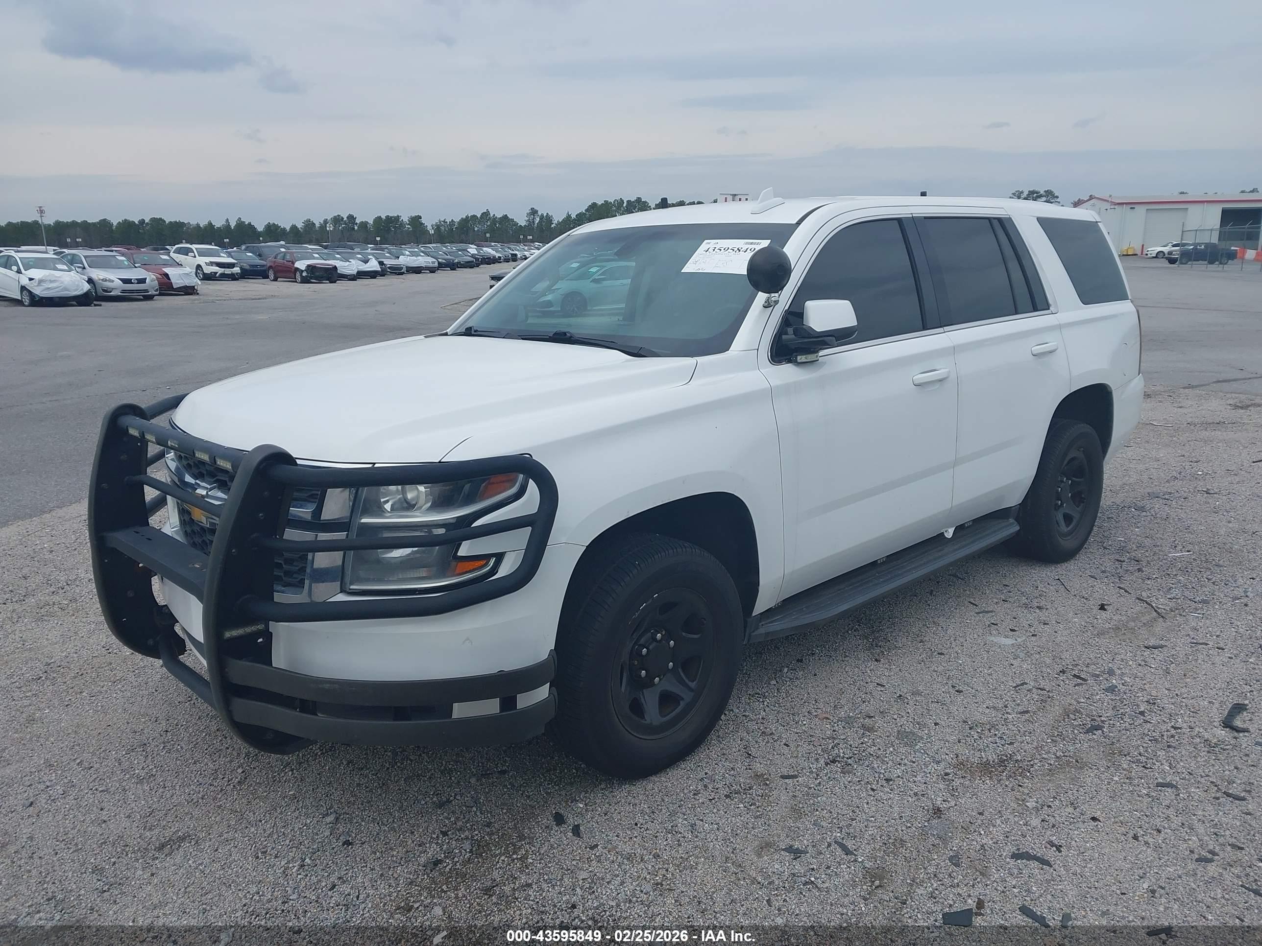 CHEVROLET TAHOE image 2