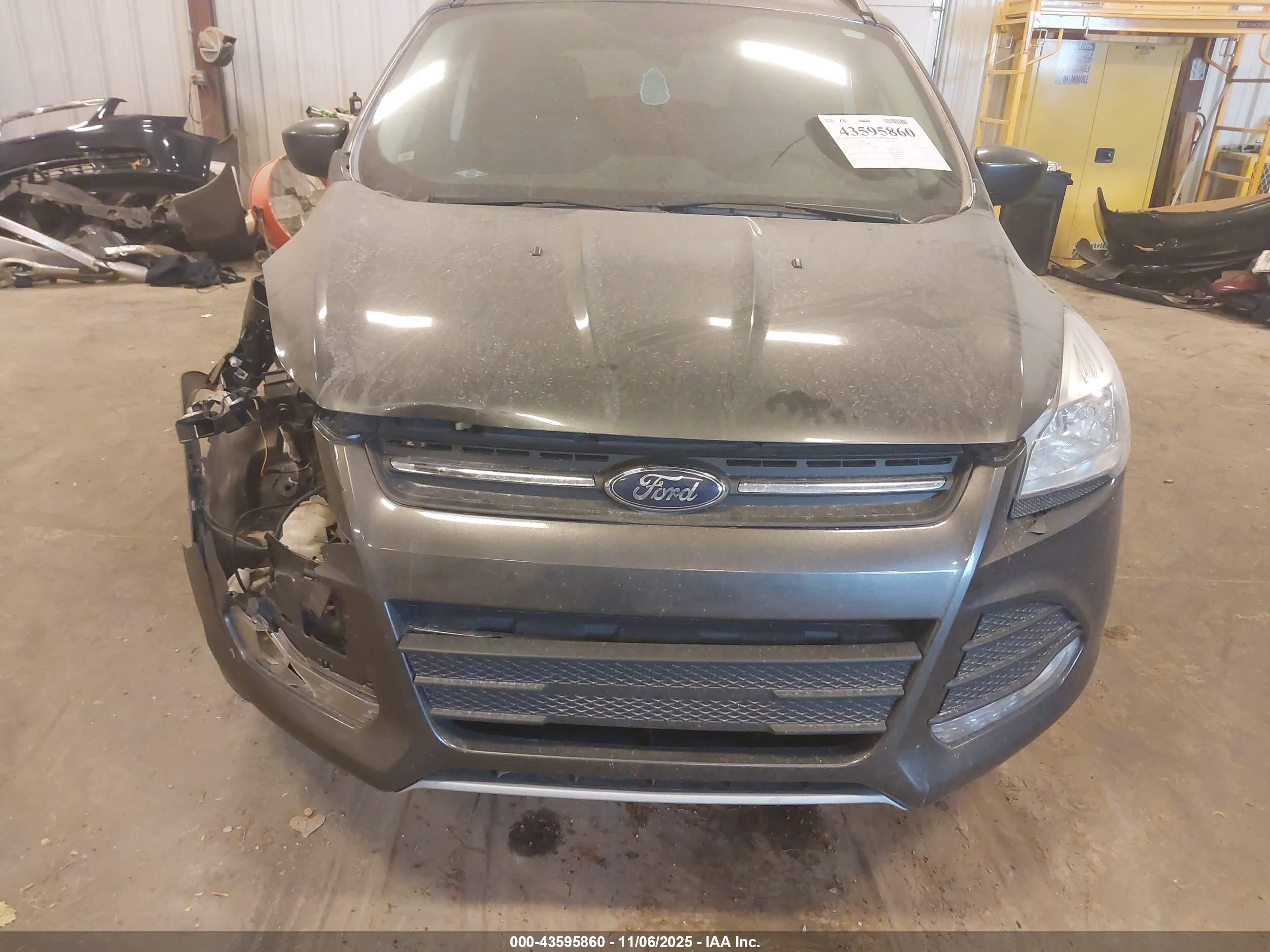FORD ESCAPE image 6