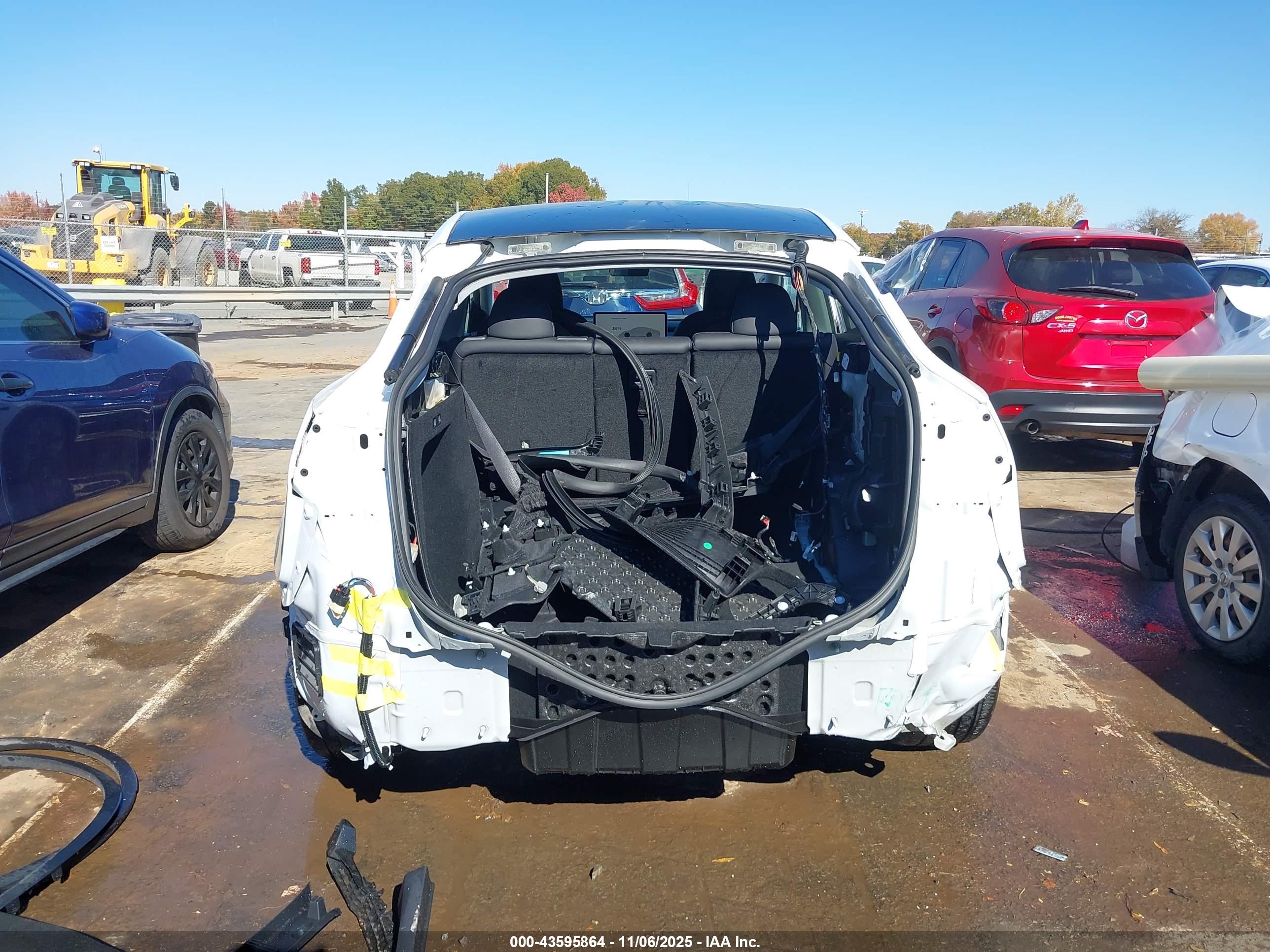 TESLA MODEL image 6