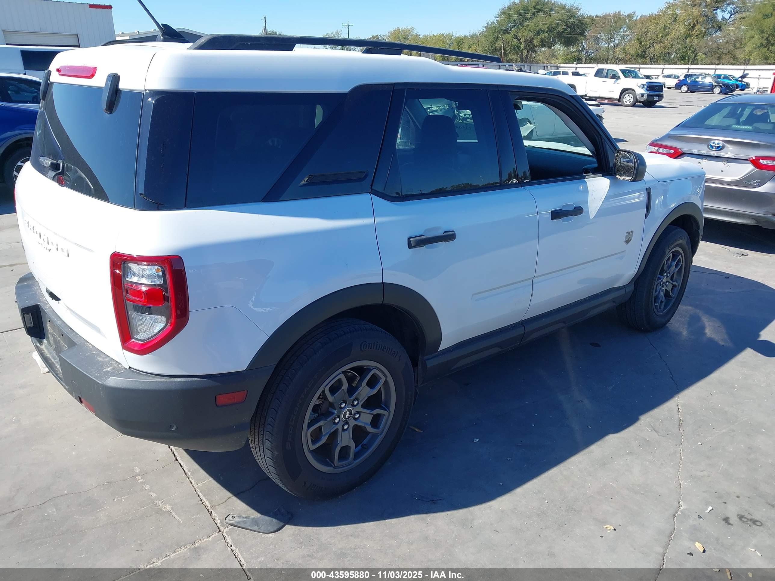 FORD BRONCO image 4