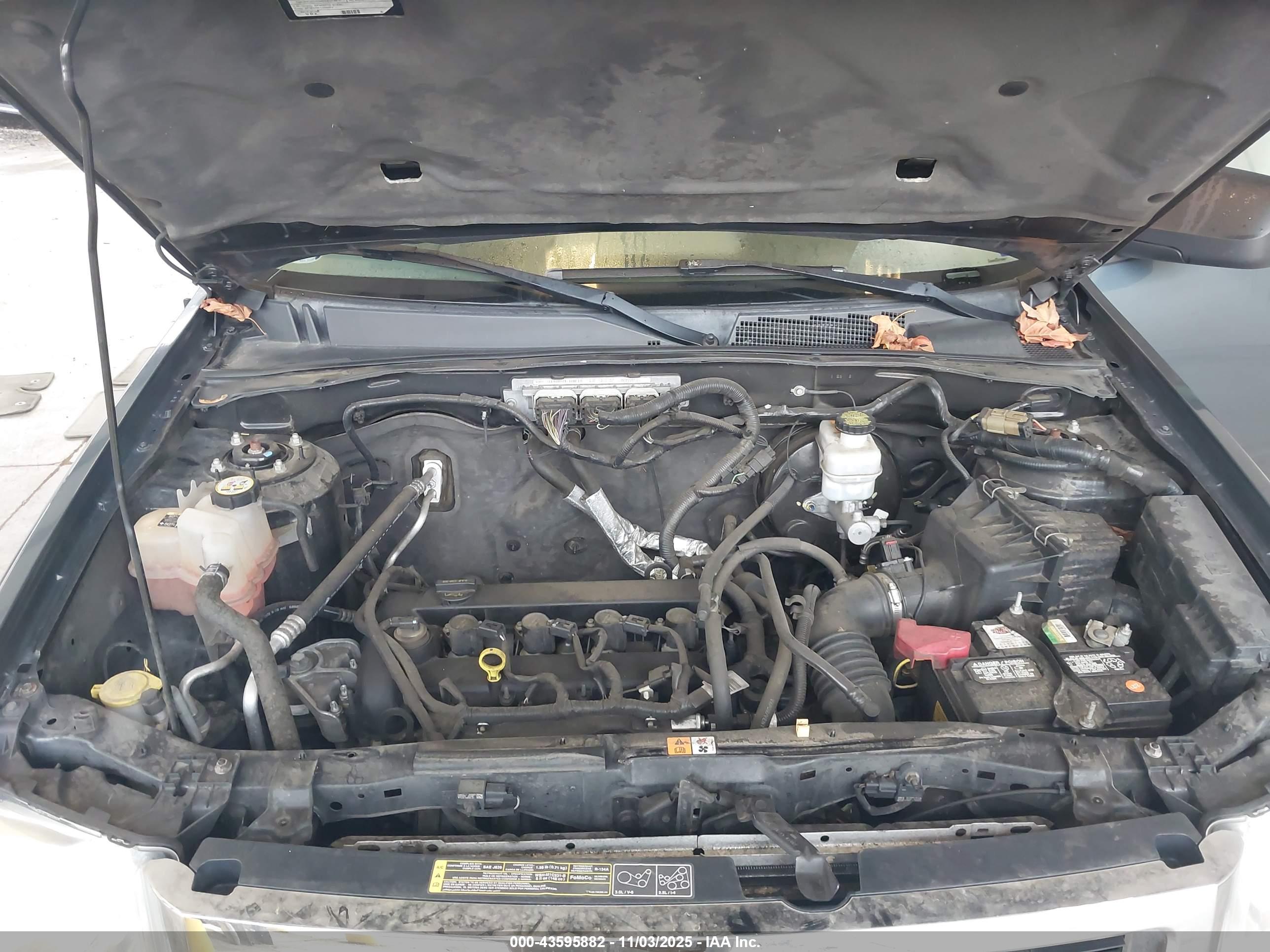 FORD ESCAPE image 10
