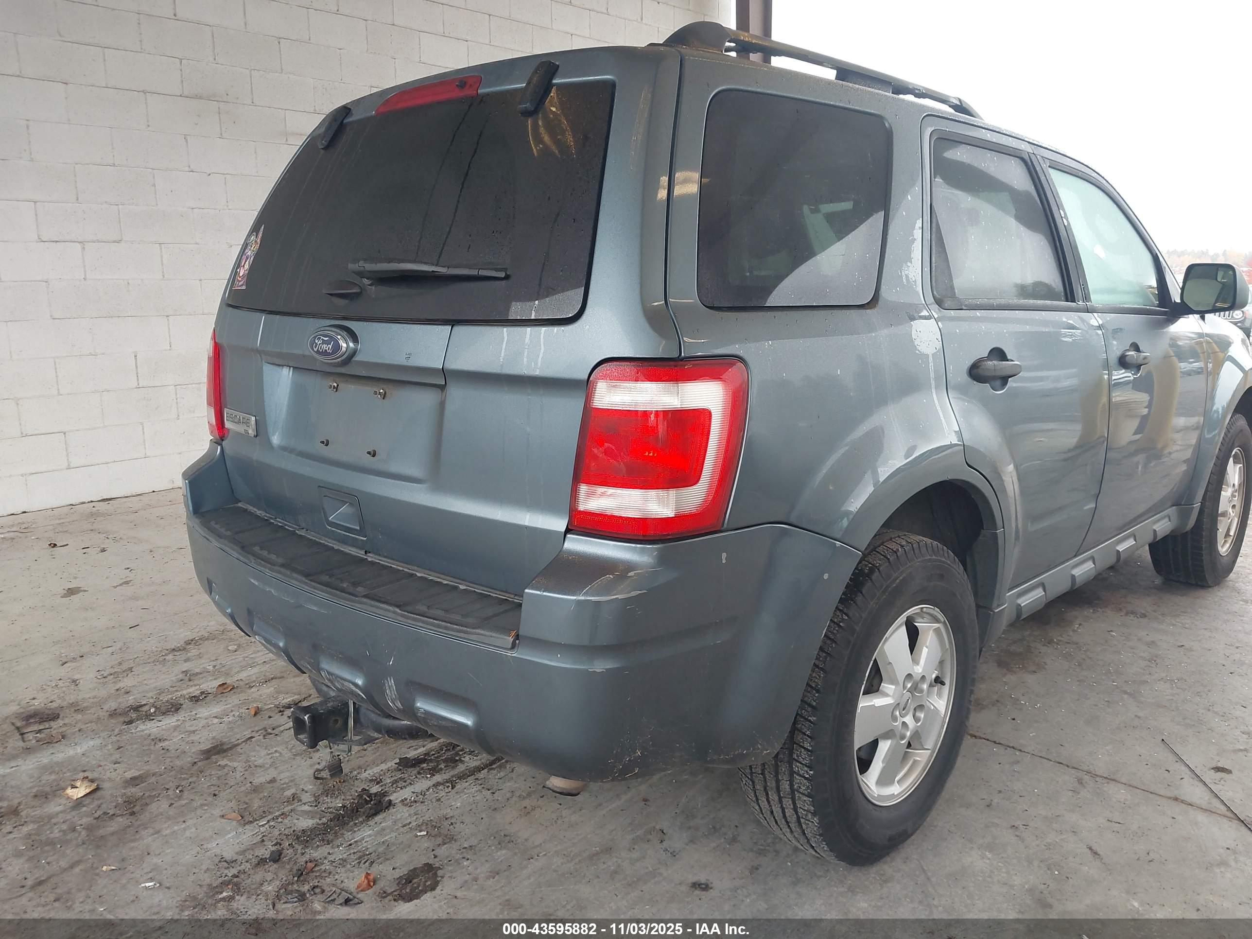 FORD ESCAPE image 6
