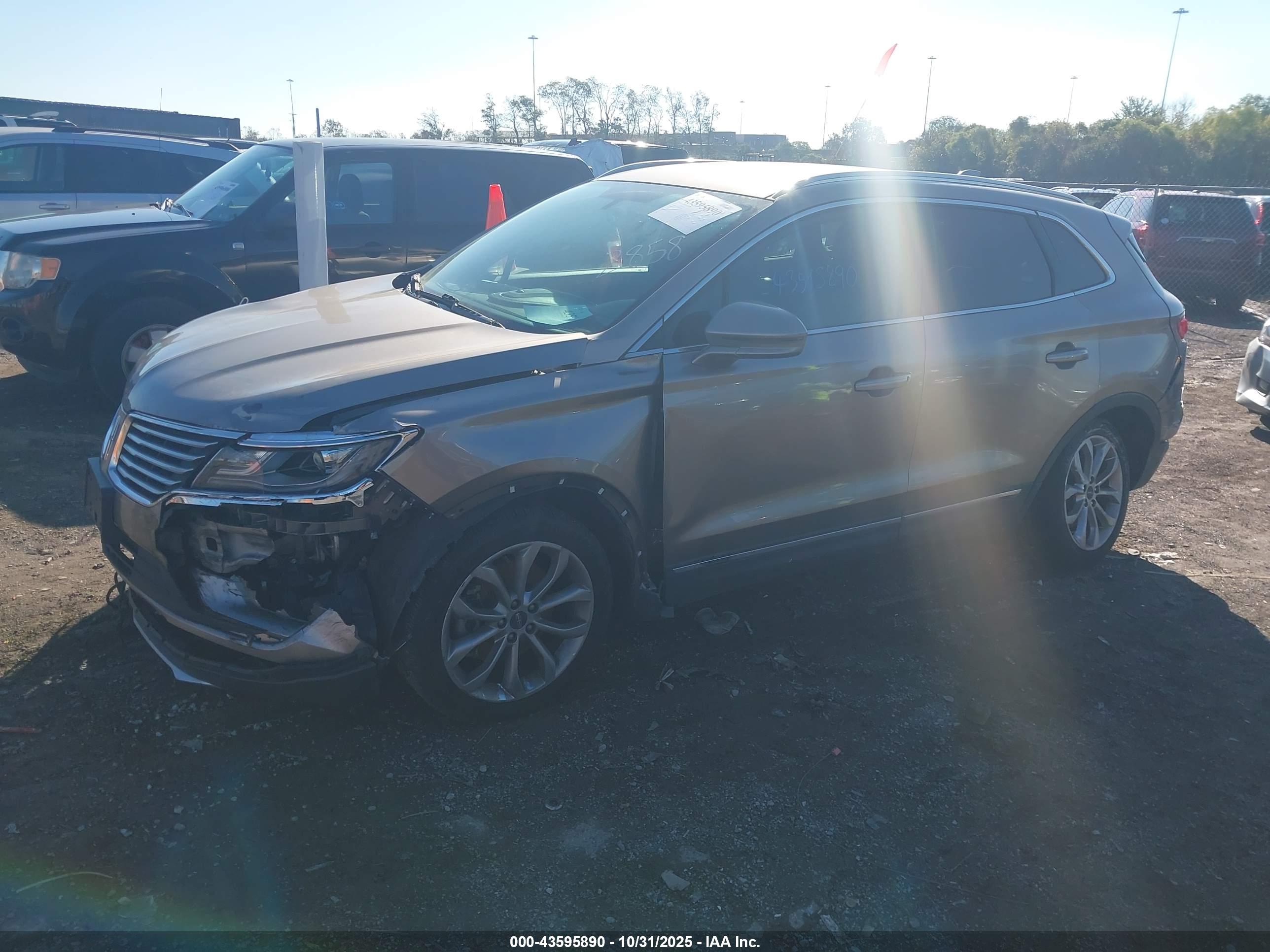 LINCOLN MKC image 2