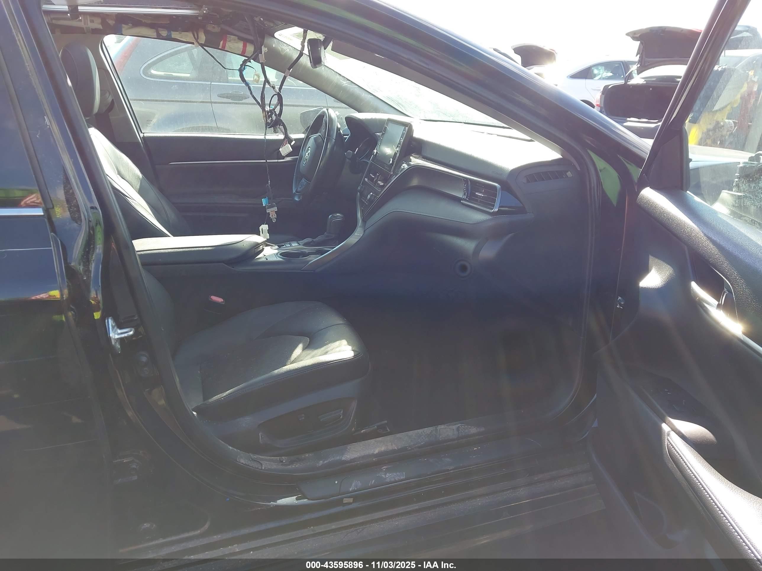 TOYOTA CAMRY image 5