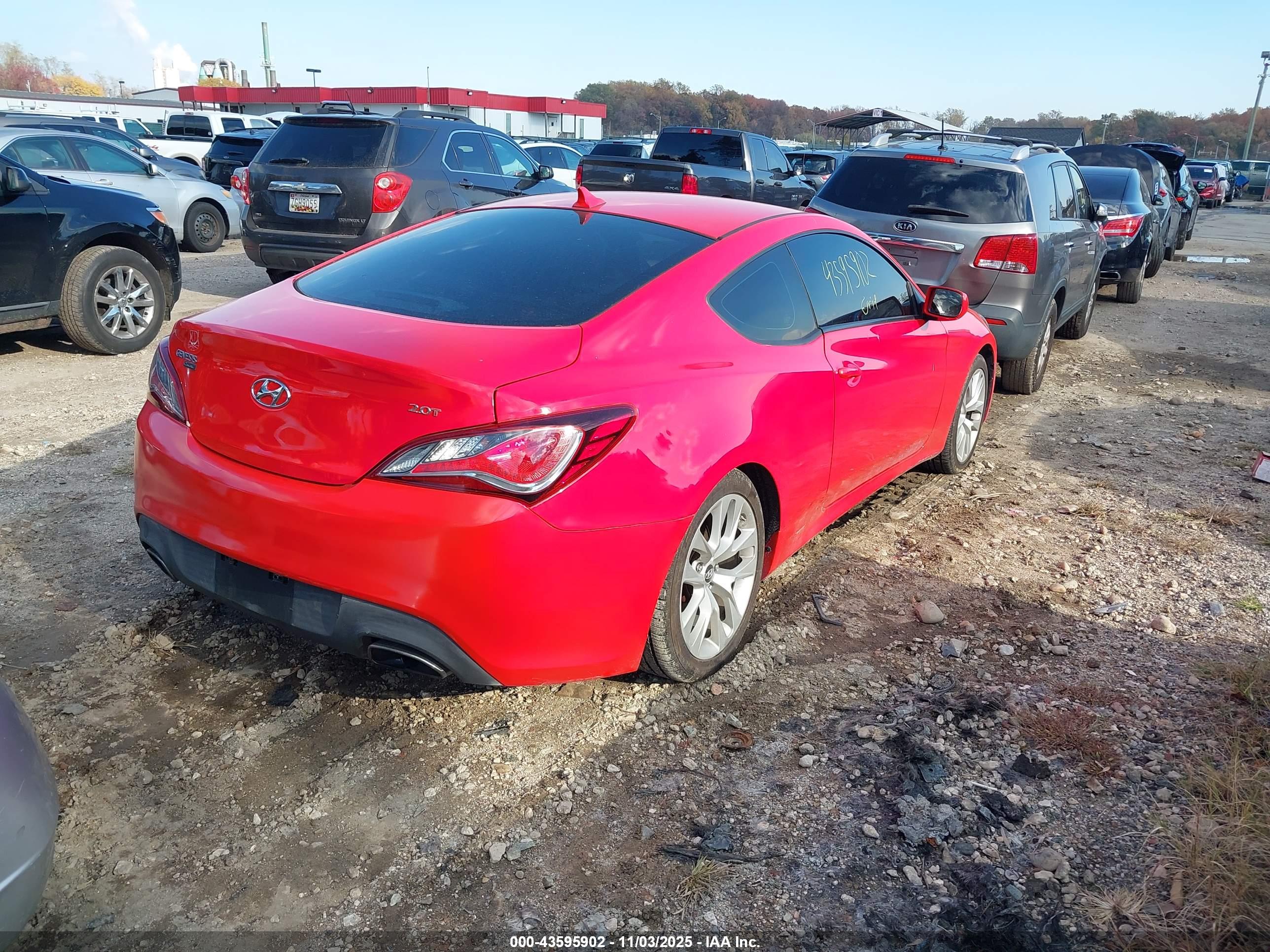 HYUNDAI GENESIS image 4