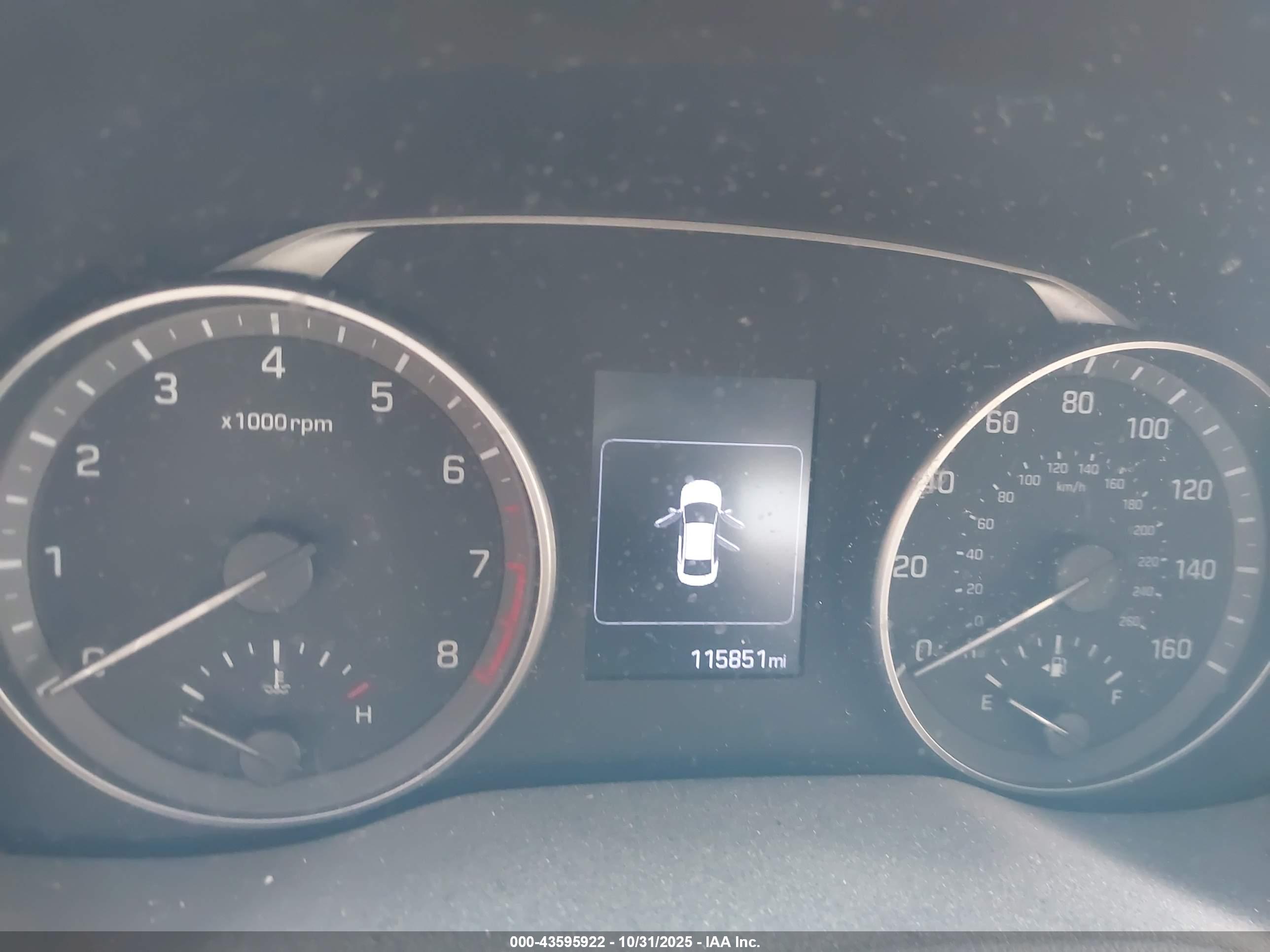 HYUNDAI ELANTRA image 7