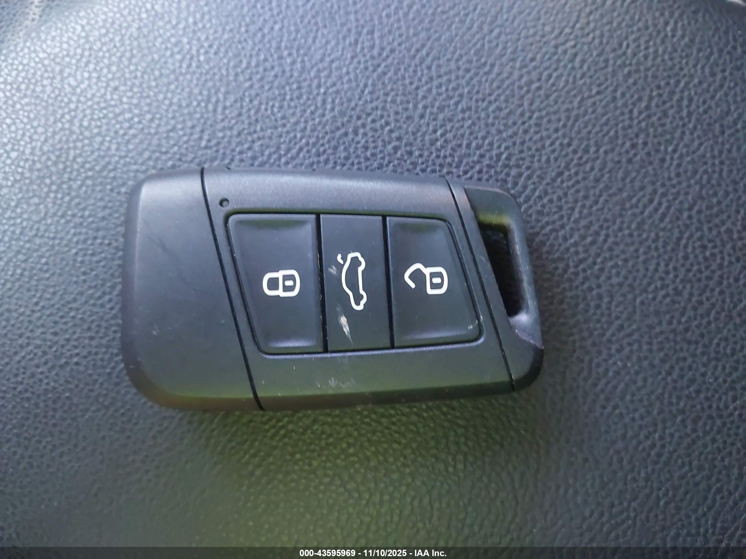 VOLKSWAGEN JETTA image 11