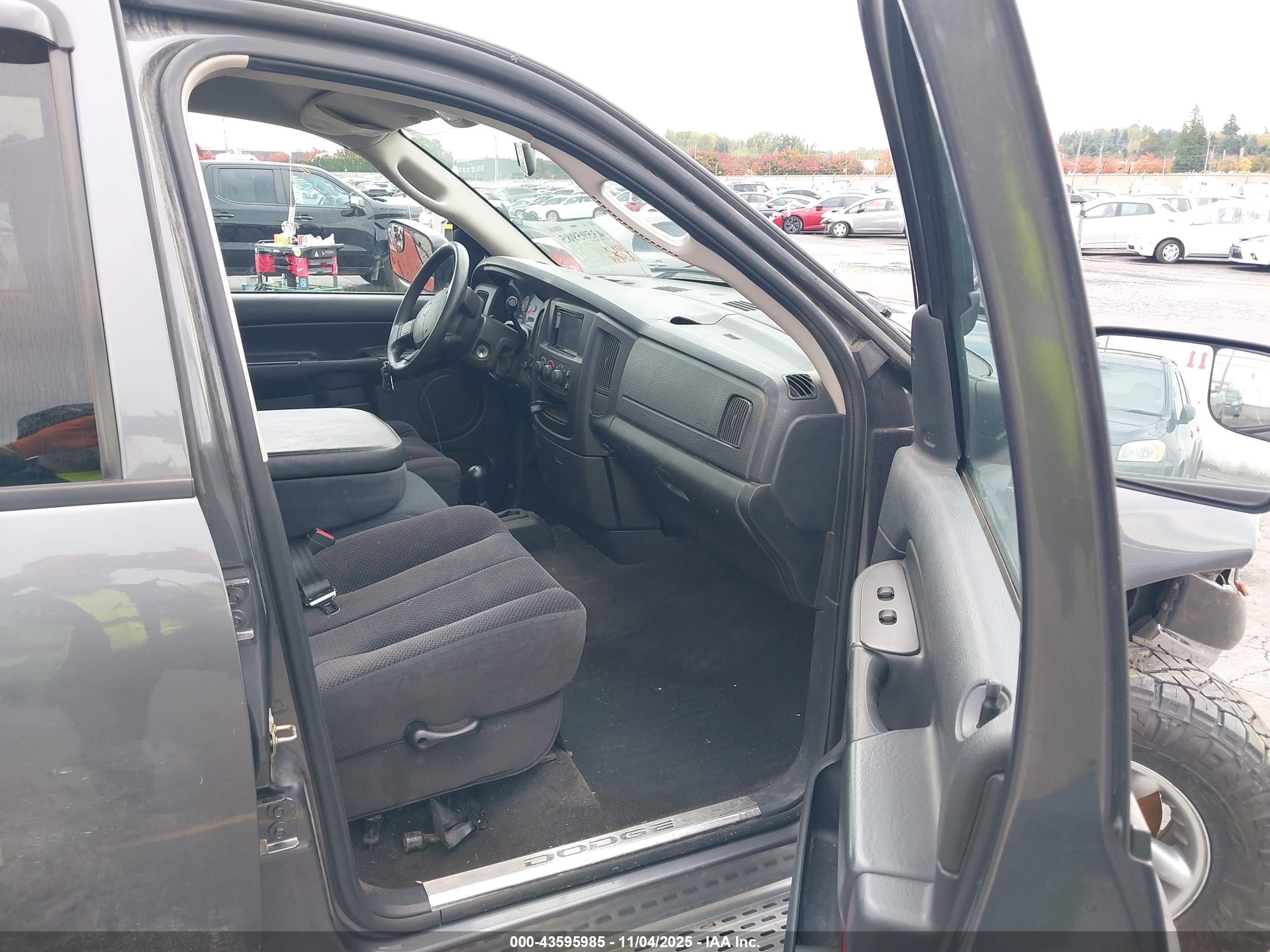 DODGE RAM image 5
