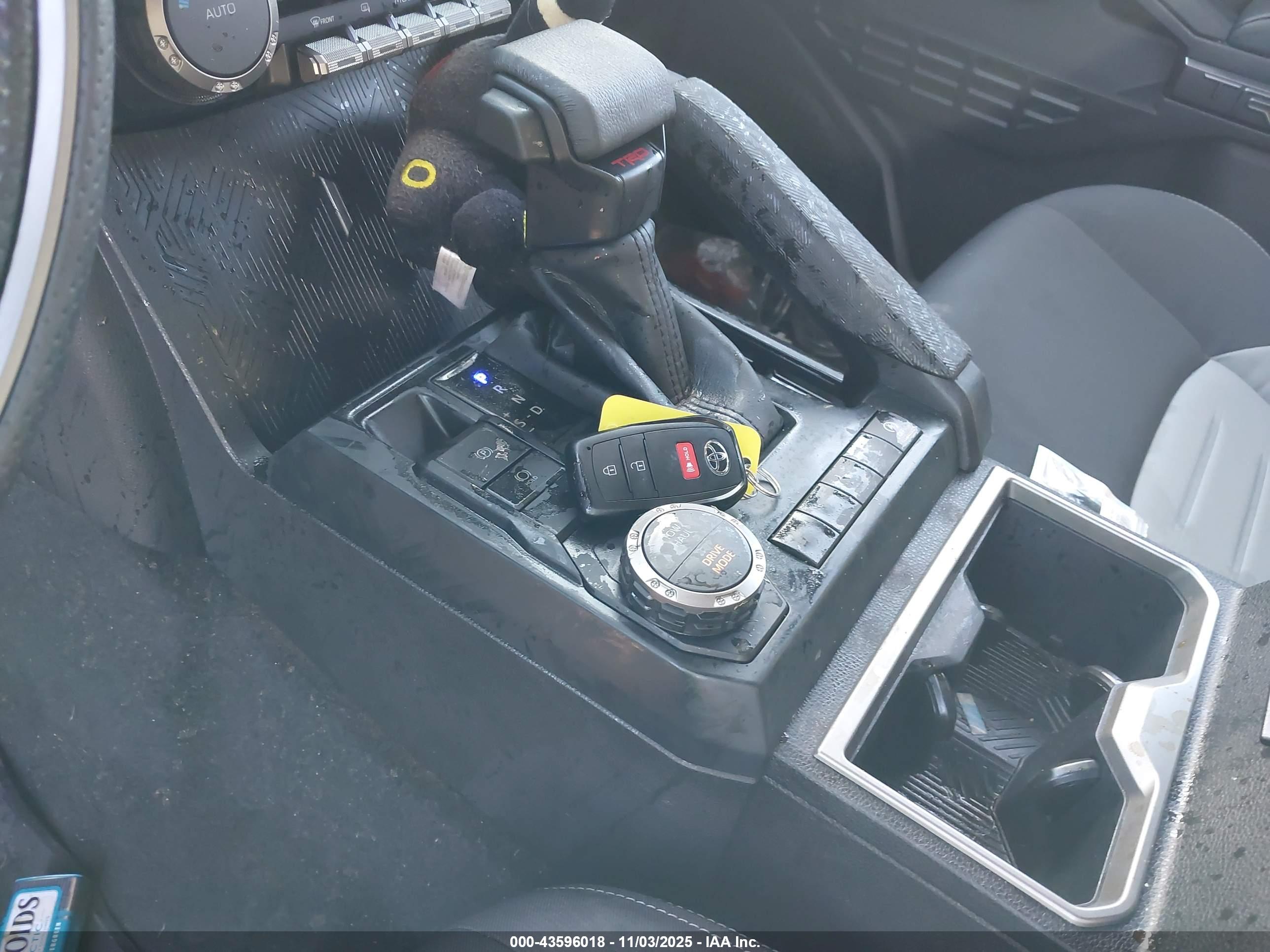 TOYOTA TACOMA image 11