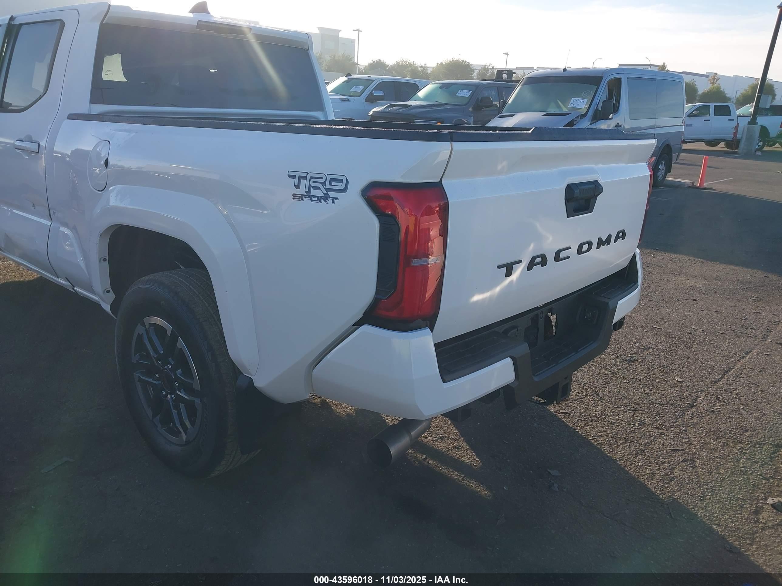 TOYOTA TACOMA image 3