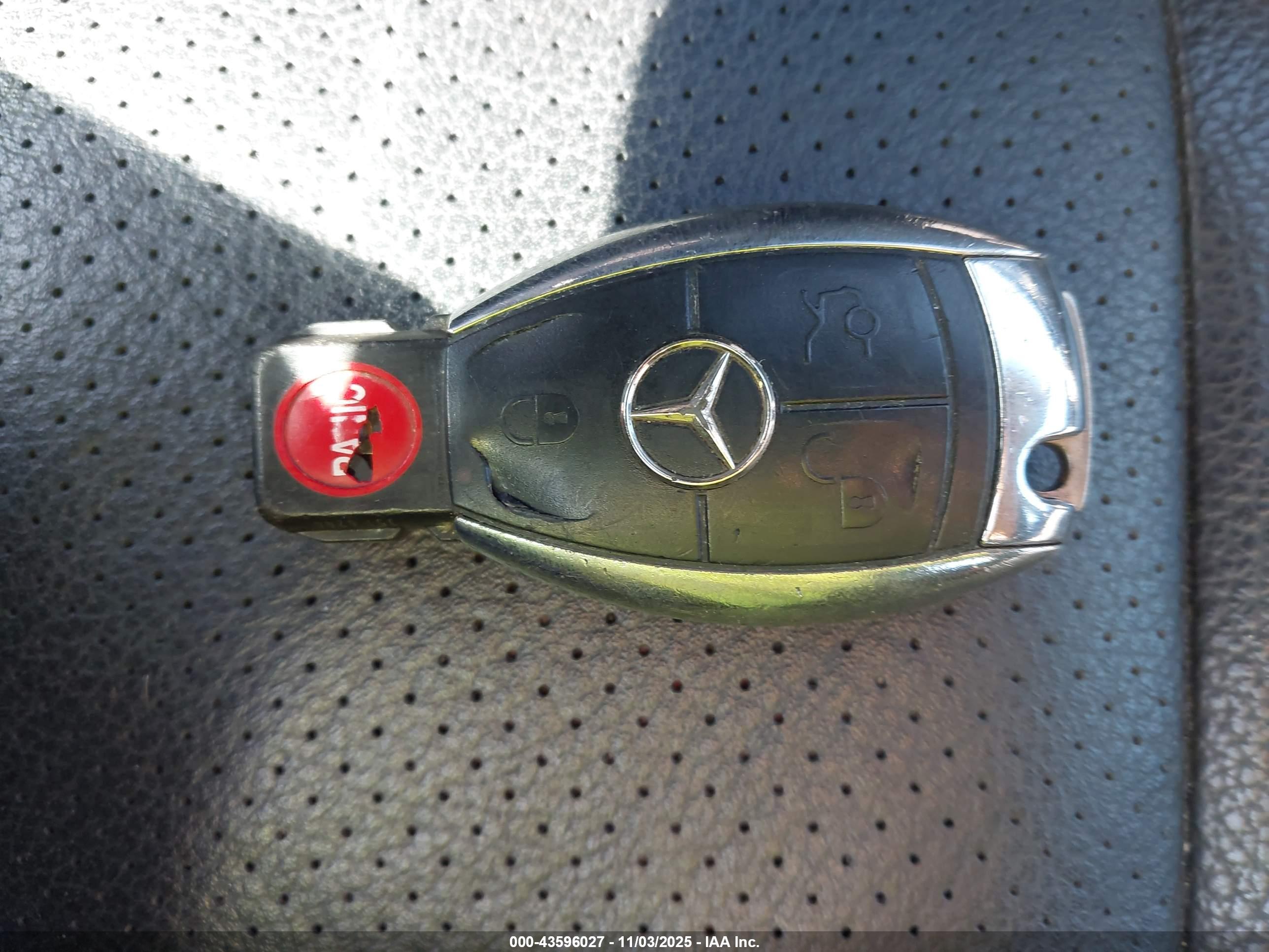 MERCEDES-BENZ C image 11