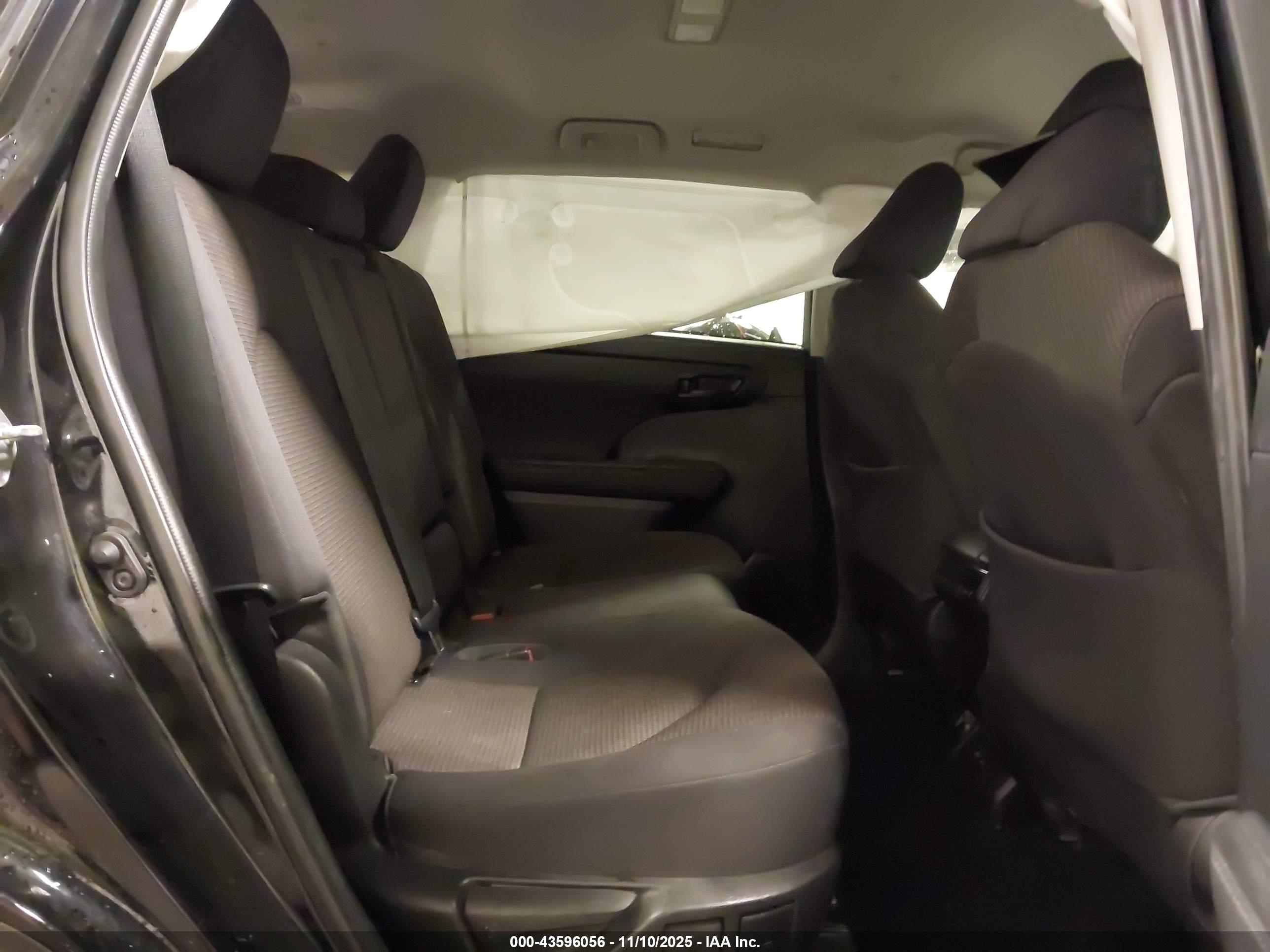 TOYOTA HIGHLANDER image 8