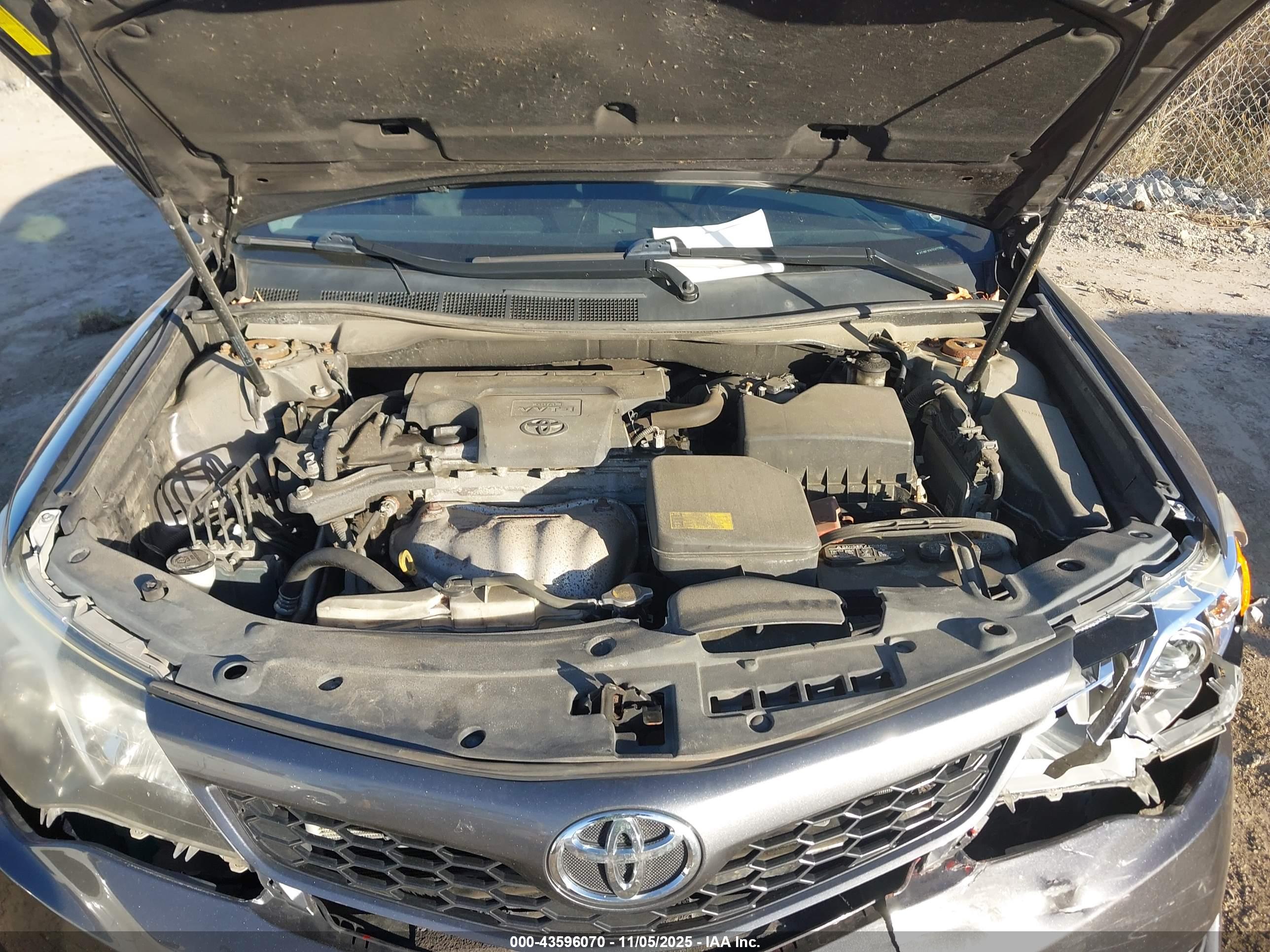 TOYOTA CAMRY image 10