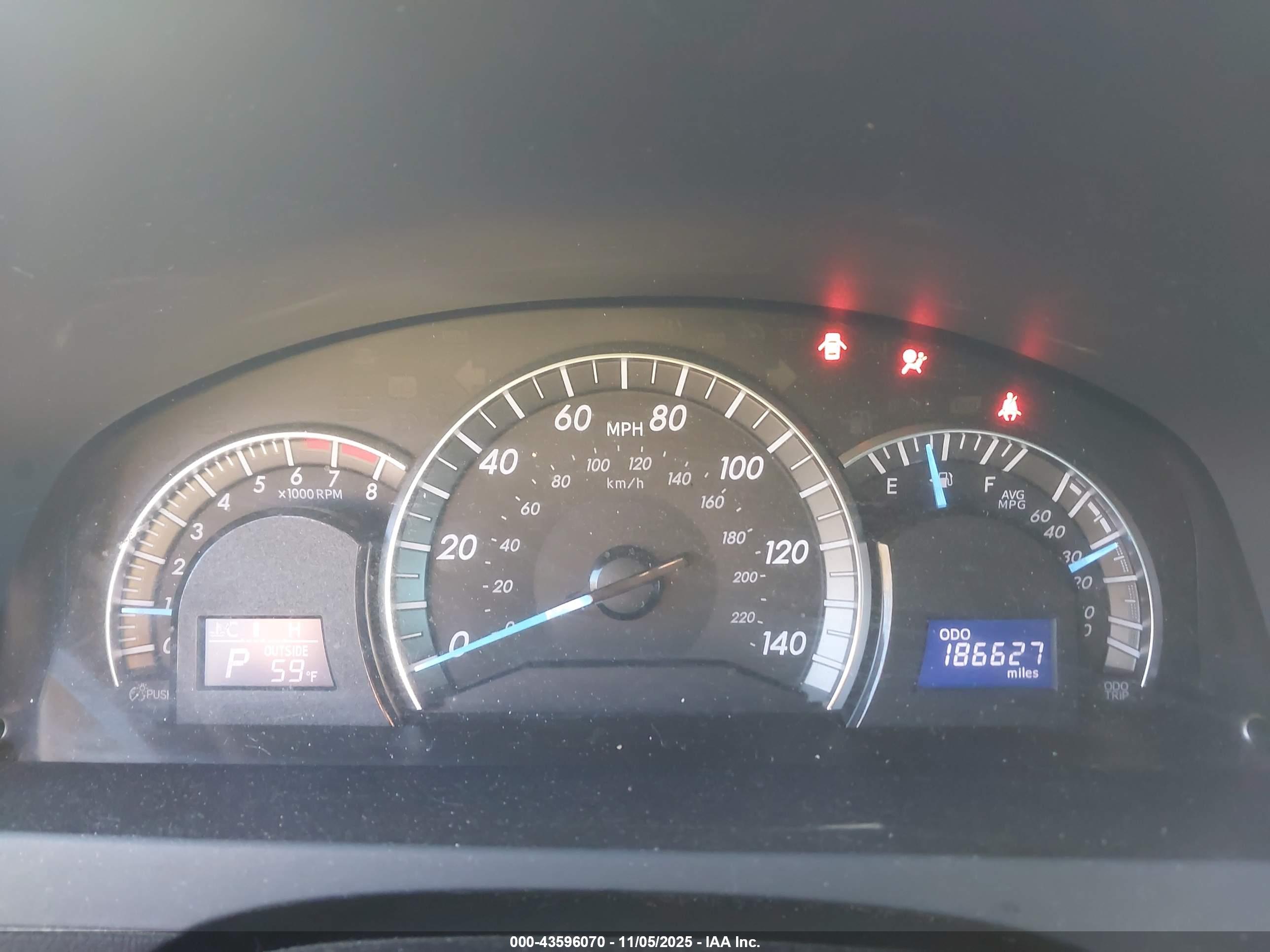 TOYOTA CAMRY image 7