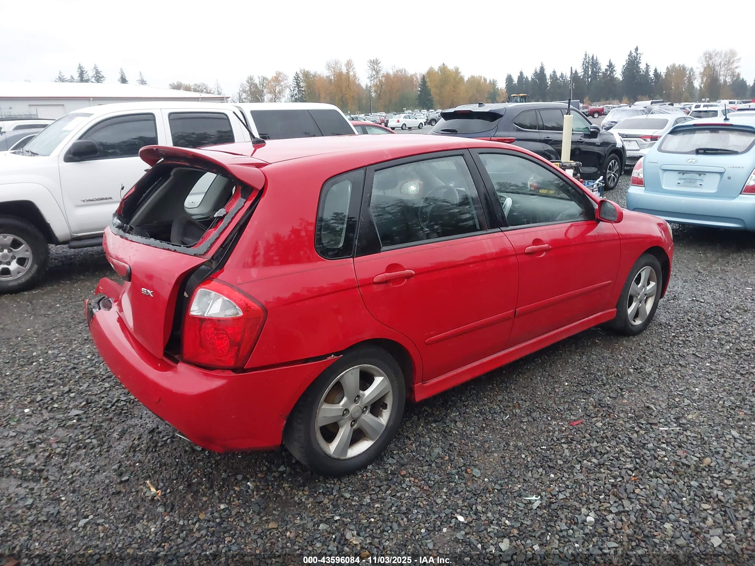 KIA SPECTRA5 image 4