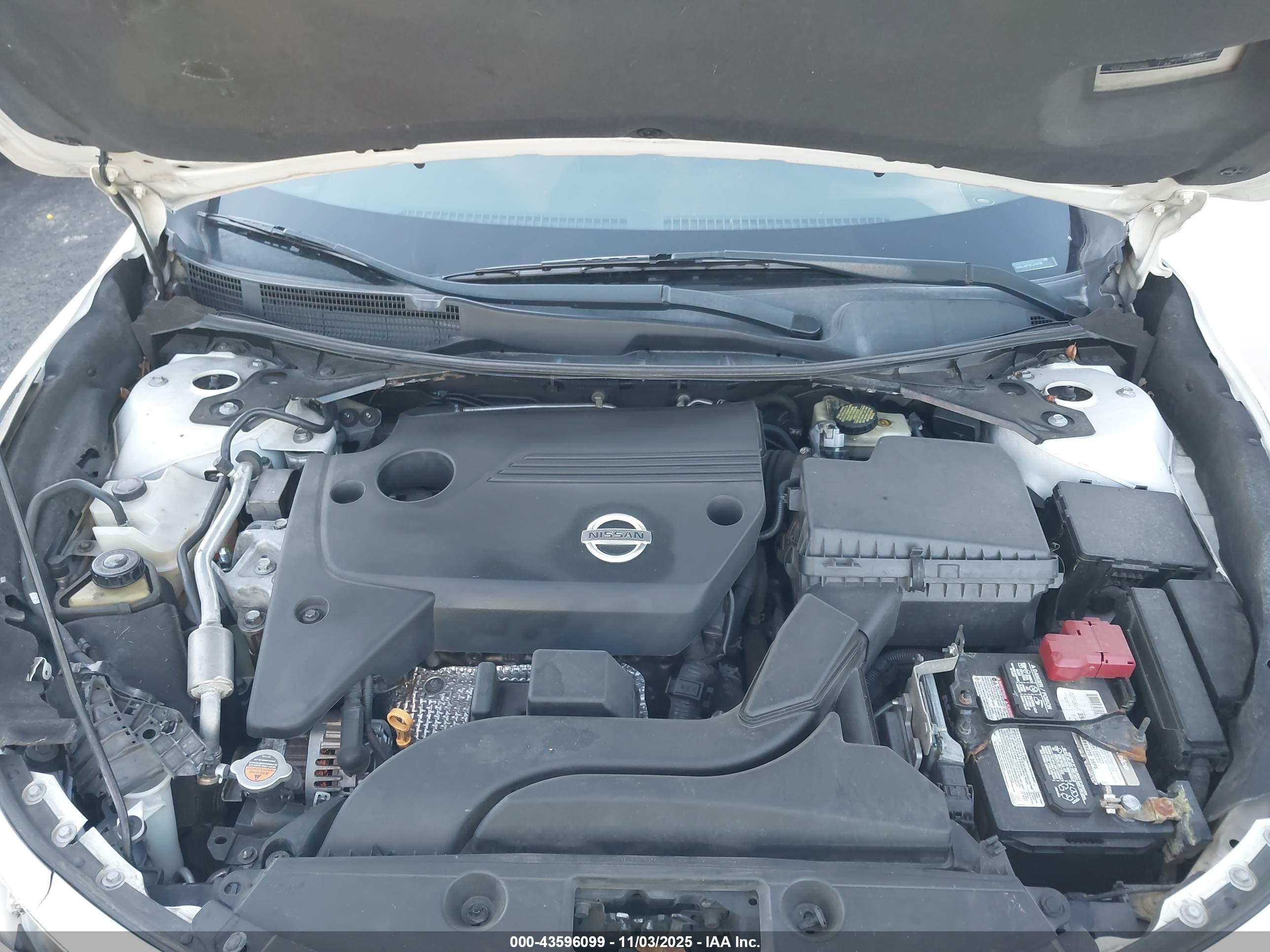 NISSAN ALTIMA image 10