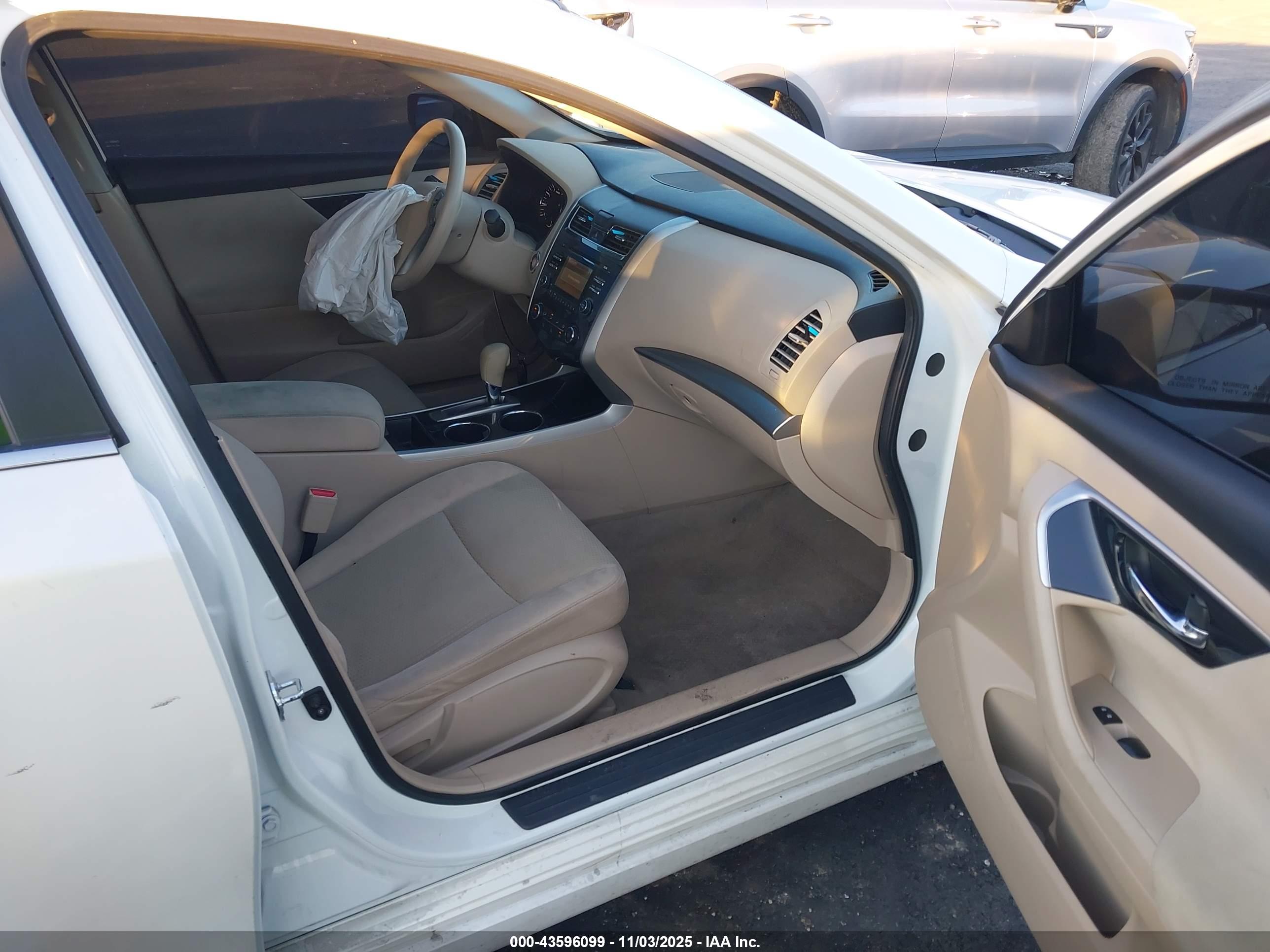 NISSAN ALTIMA image 5