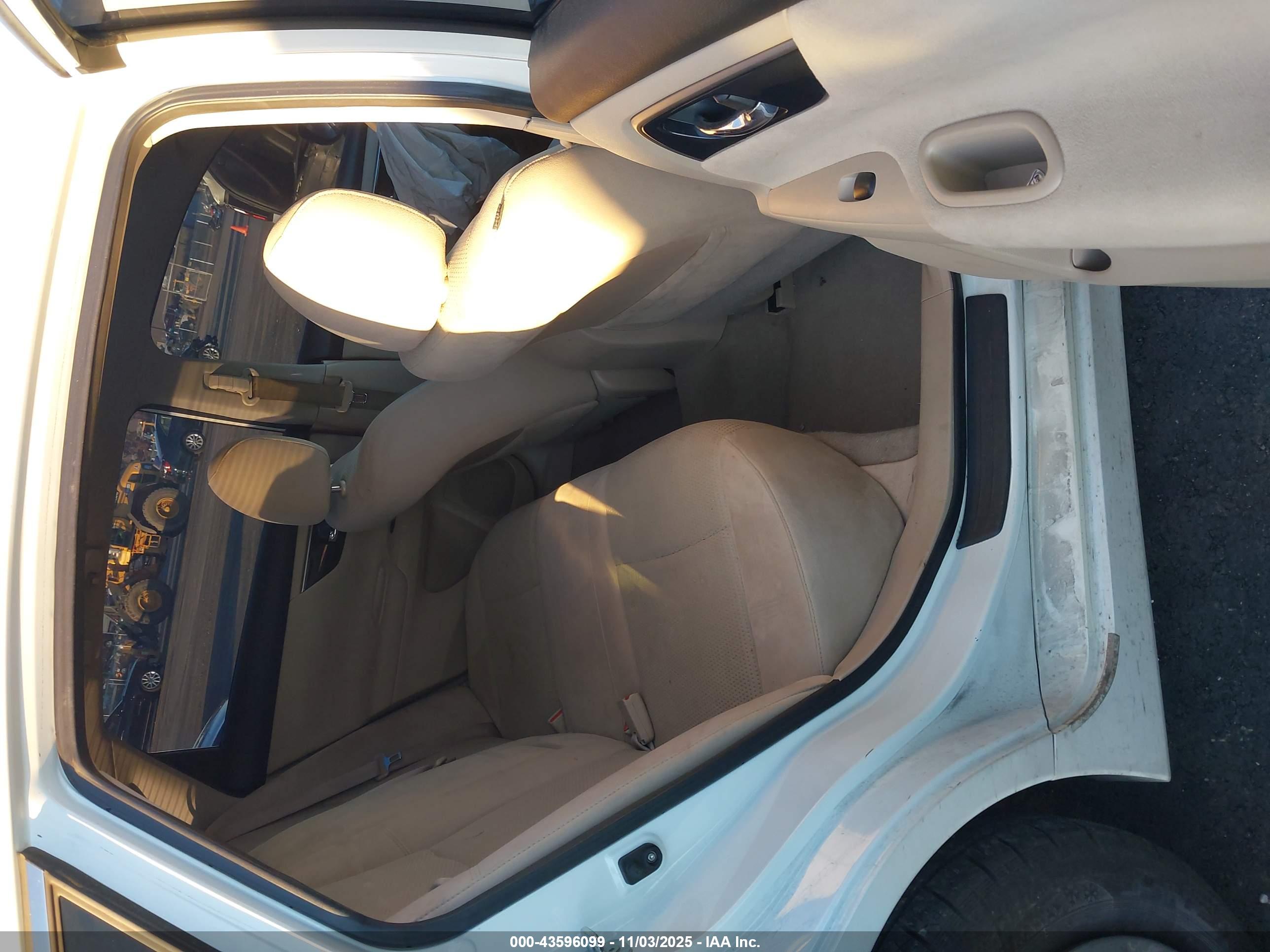 NISSAN ALTIMA image 8