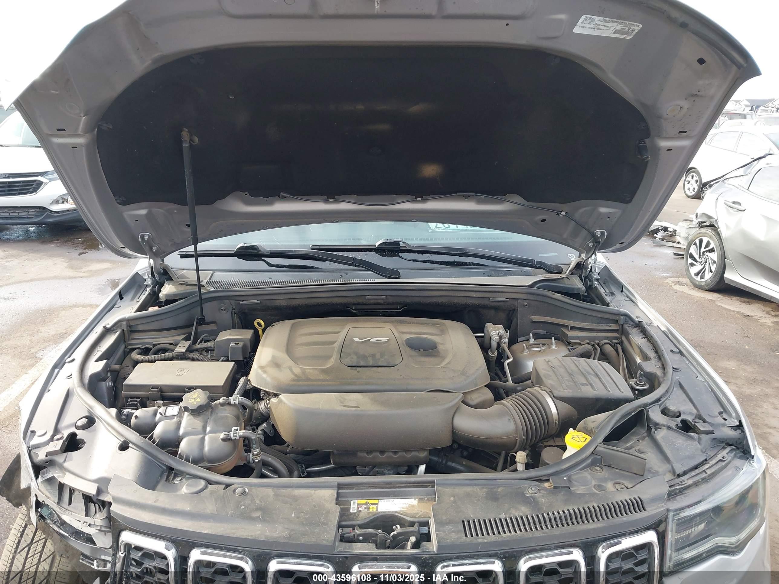JEEP GRAND image 10